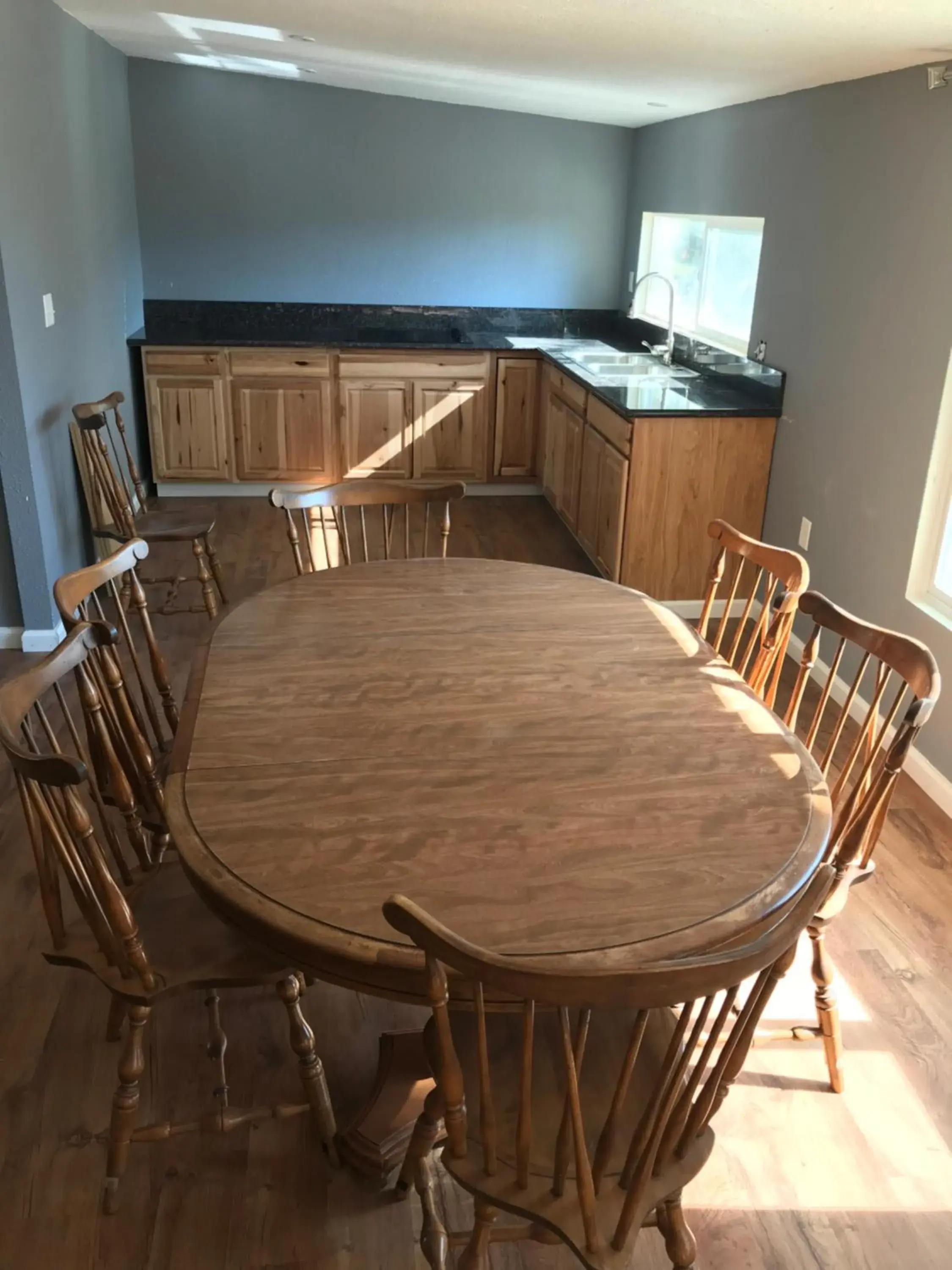 Dining Area in Mountain Trail Lodge and Vacation Rentals