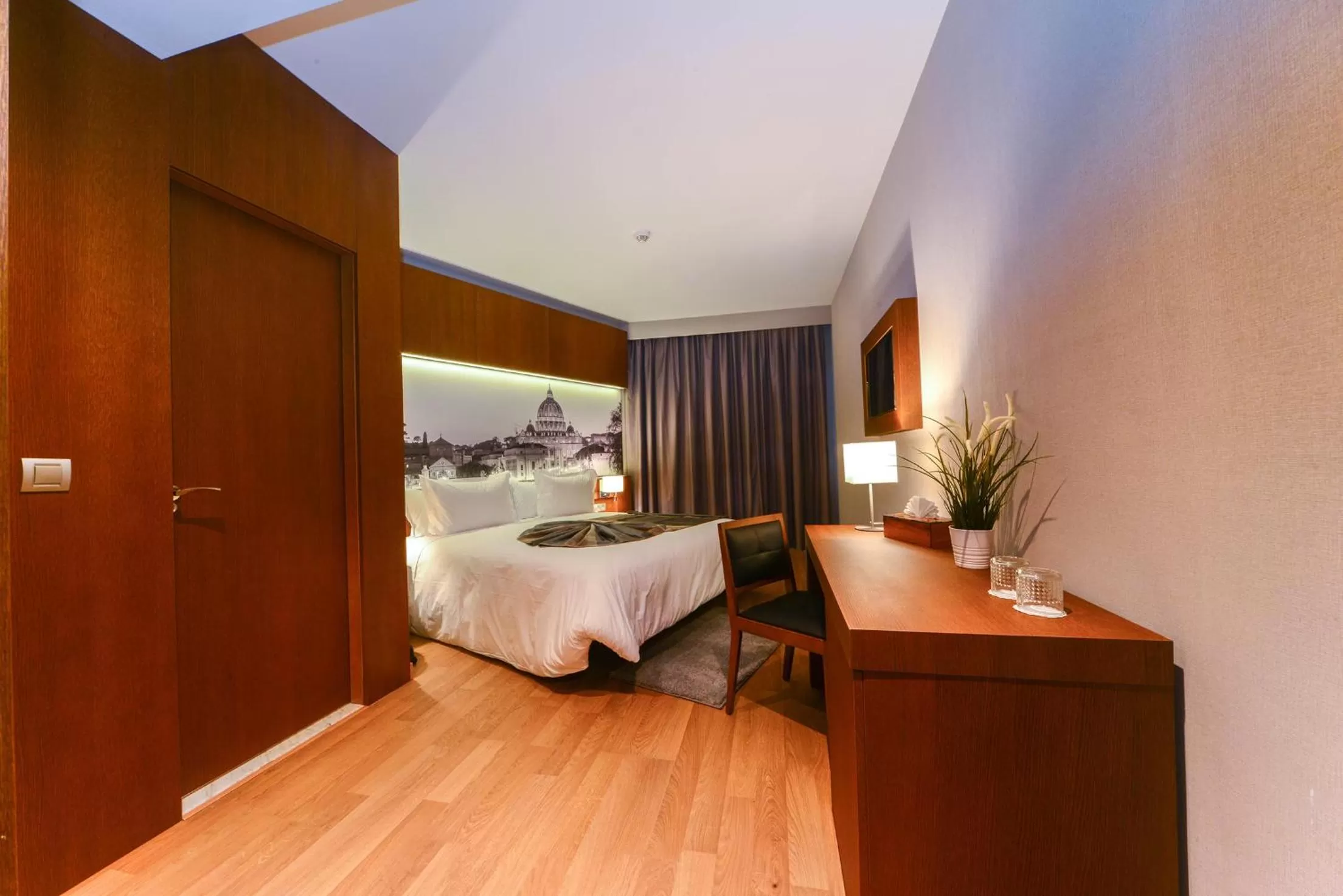 Bedroom, Bed in Golden Star Casablanca