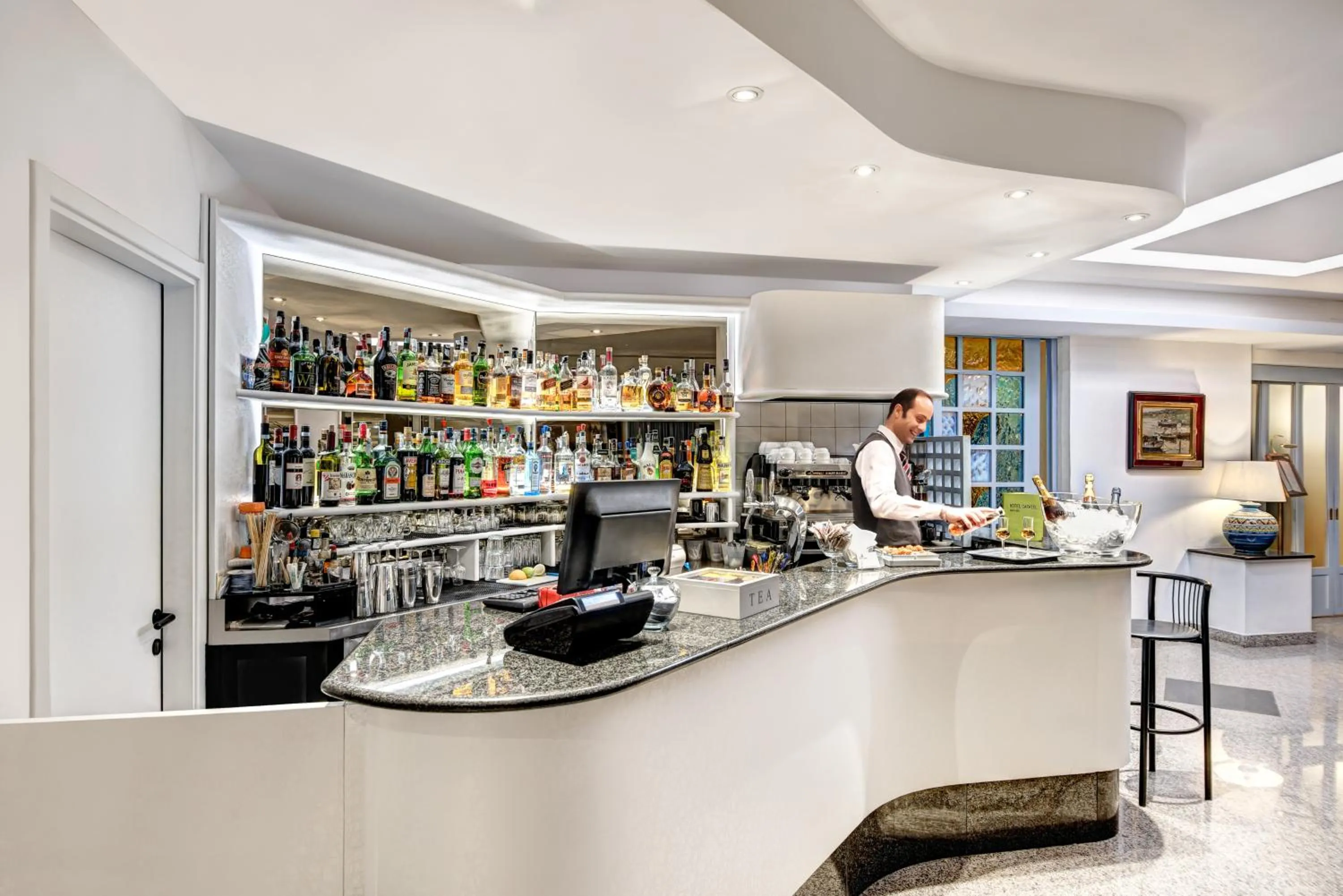 Lounge or bar in Hotel Caravel