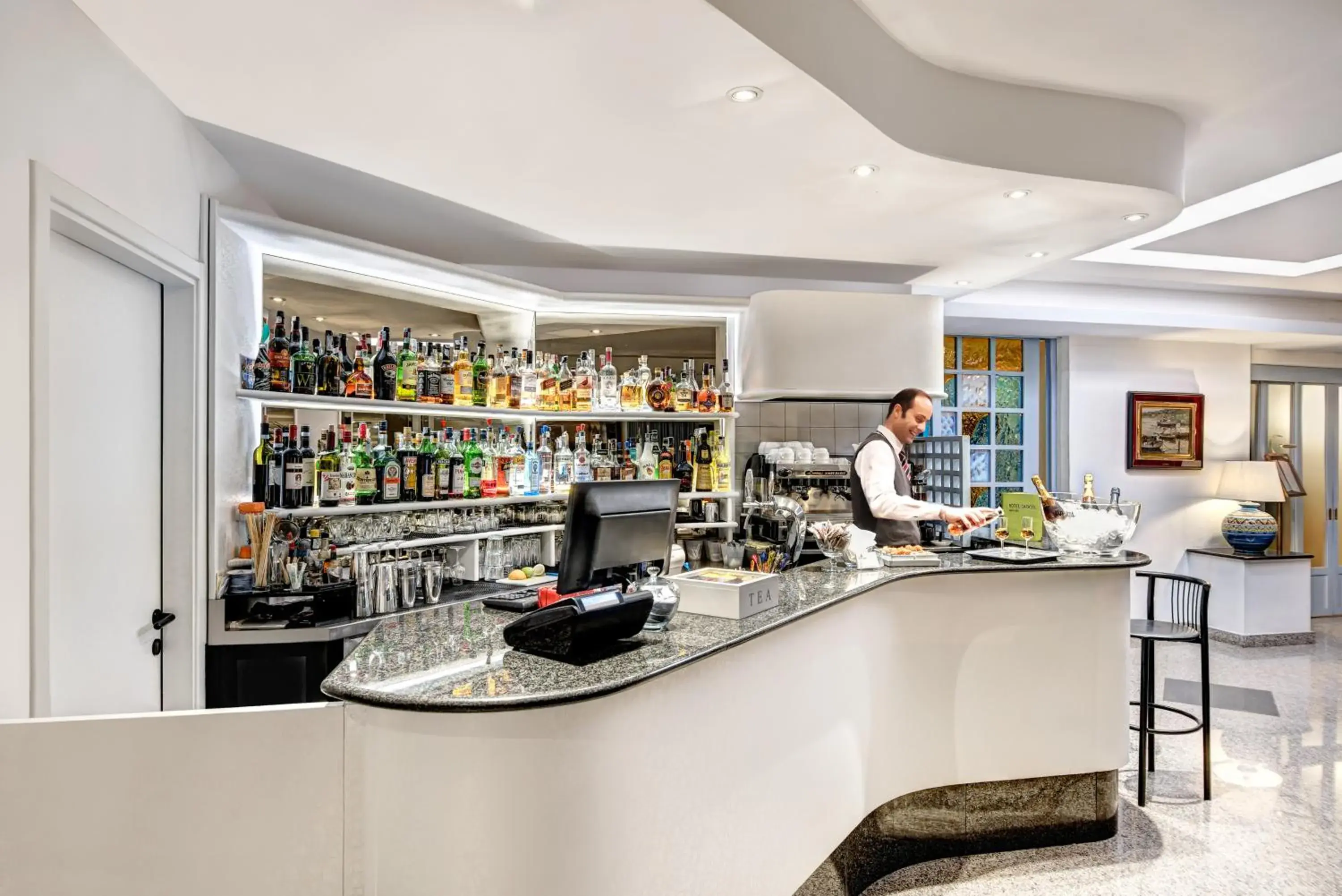 Lounge or bar in Hotel Caravel Lounge or bar in Hotel Caravel