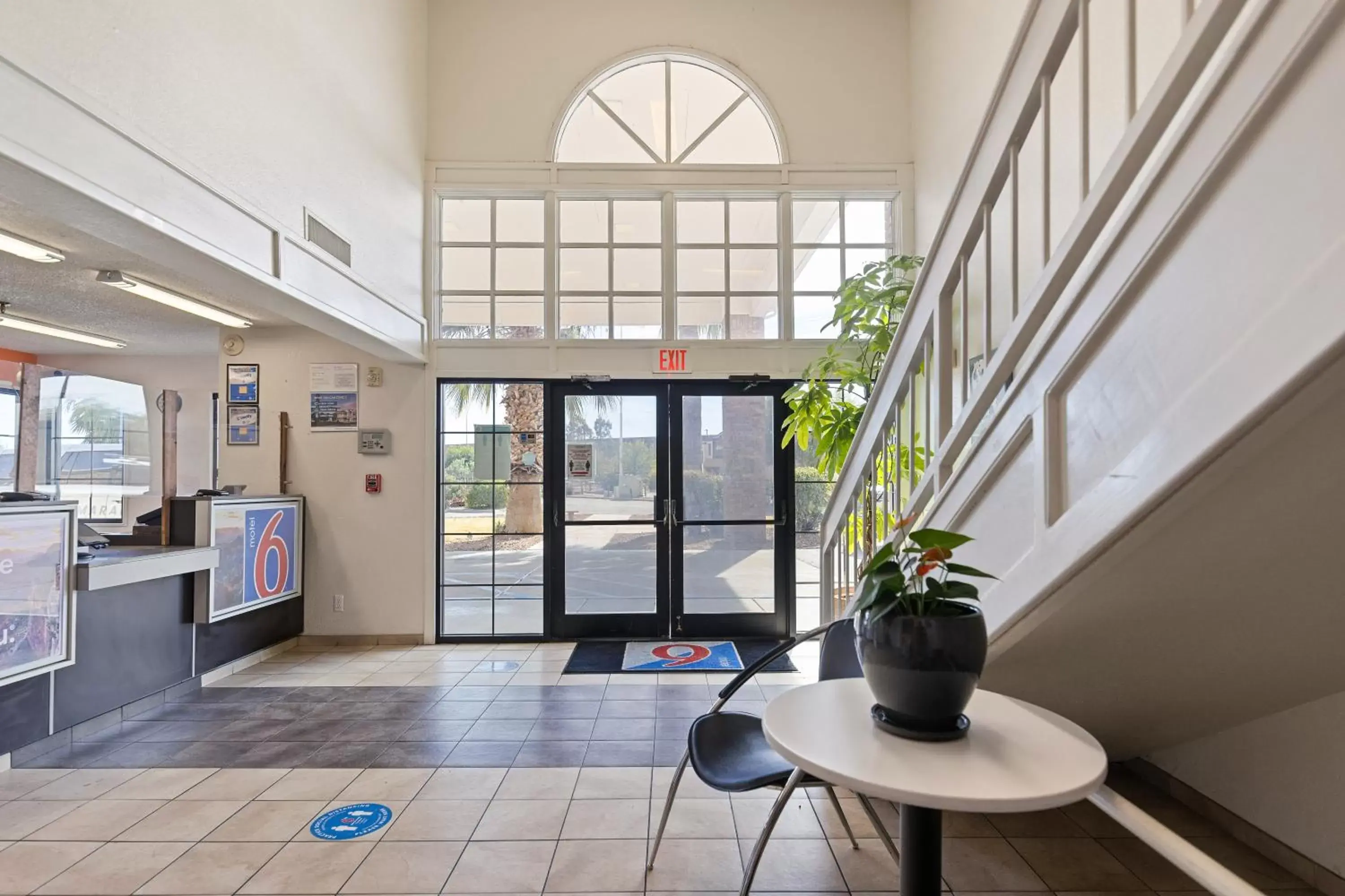 Lobby or reception in Studio 6 Tucson, AZ - North