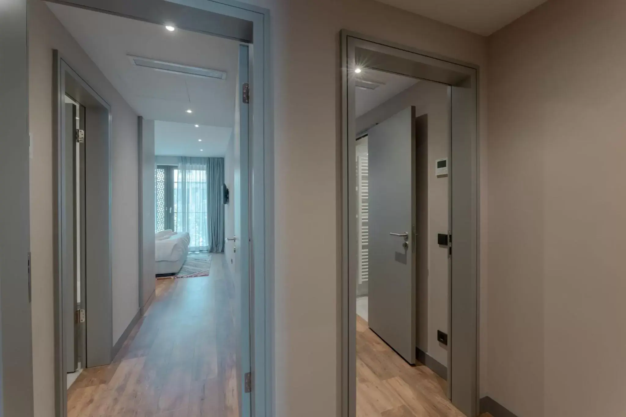 Photo of the whole room in Fourty Three Luxury Serviced Apartments Photo of the whole room in Fourty Three Luxury Serviced Apartments