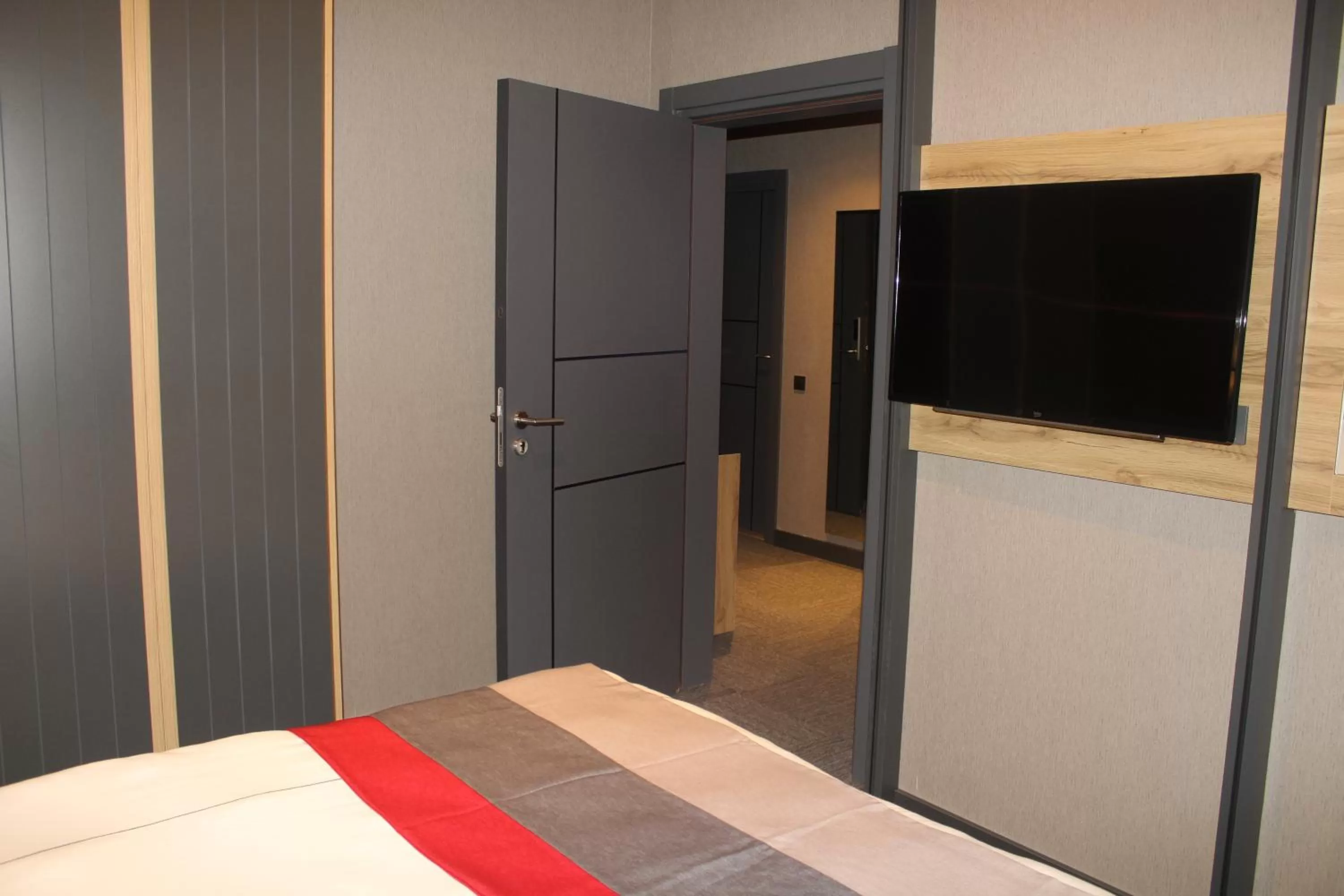 Bedroom, Bed in Ramada By Wyndham Tire