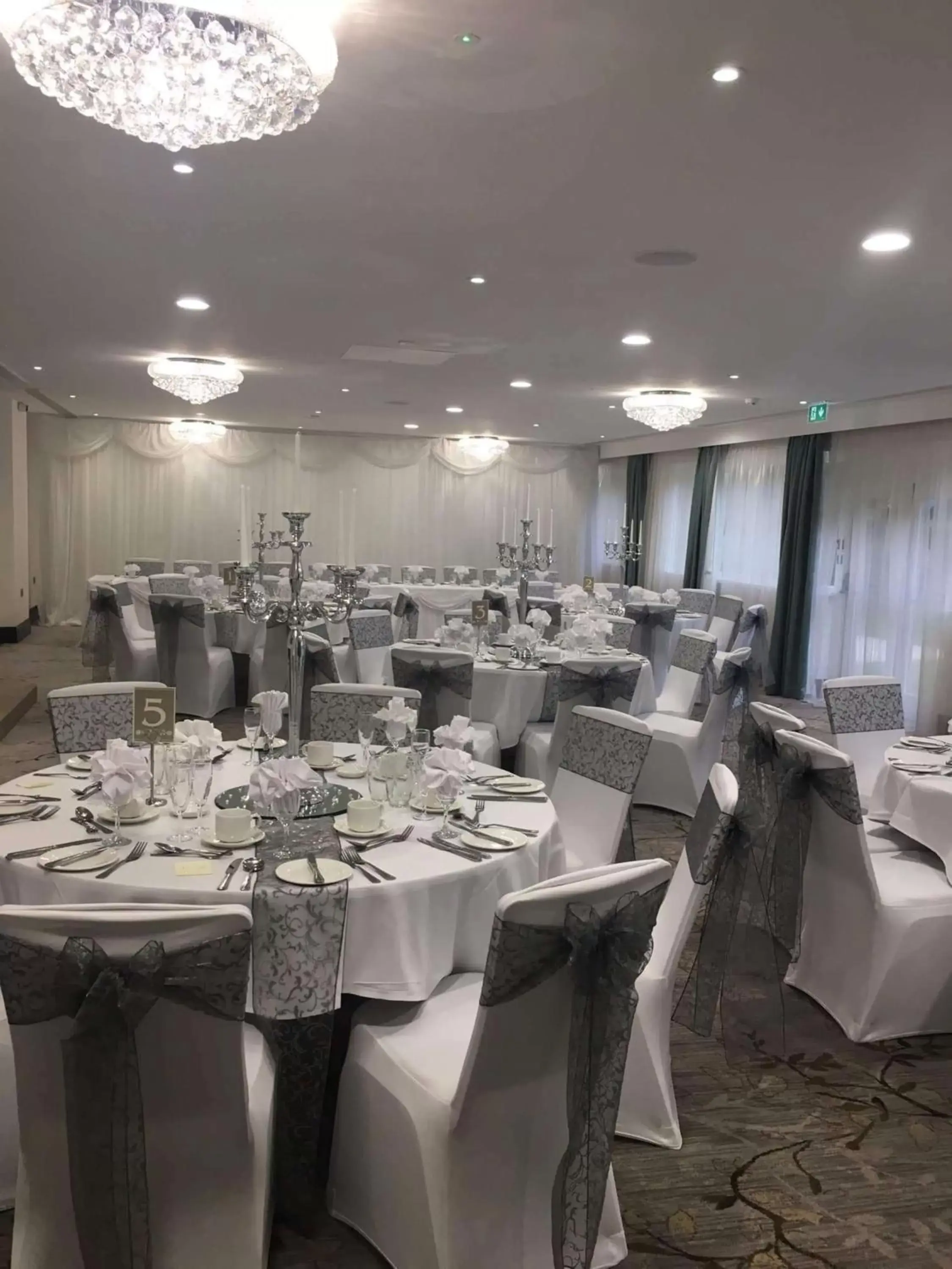 Meeting/conference room, Restaurant/Places to Eat in DoubleTree by Hilton Hotel Nottingham - Gateway