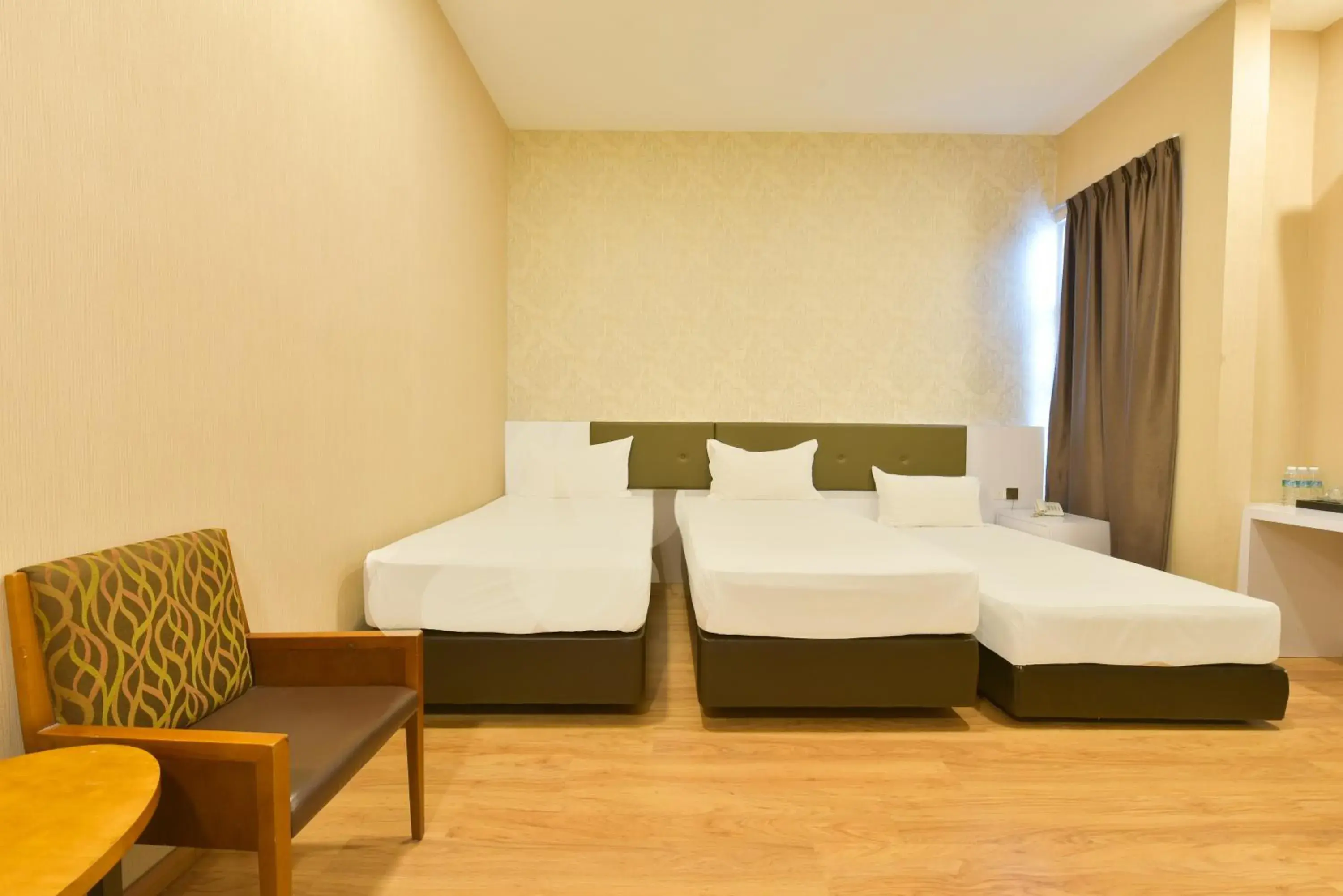 Bedroom, Bed in Townhouse OAK Hotel Holmes Johor Jaya