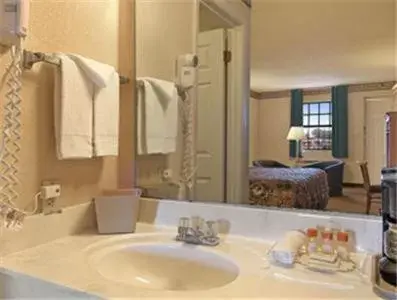 Bathroom in Days Inn by Wyndham Brownsville