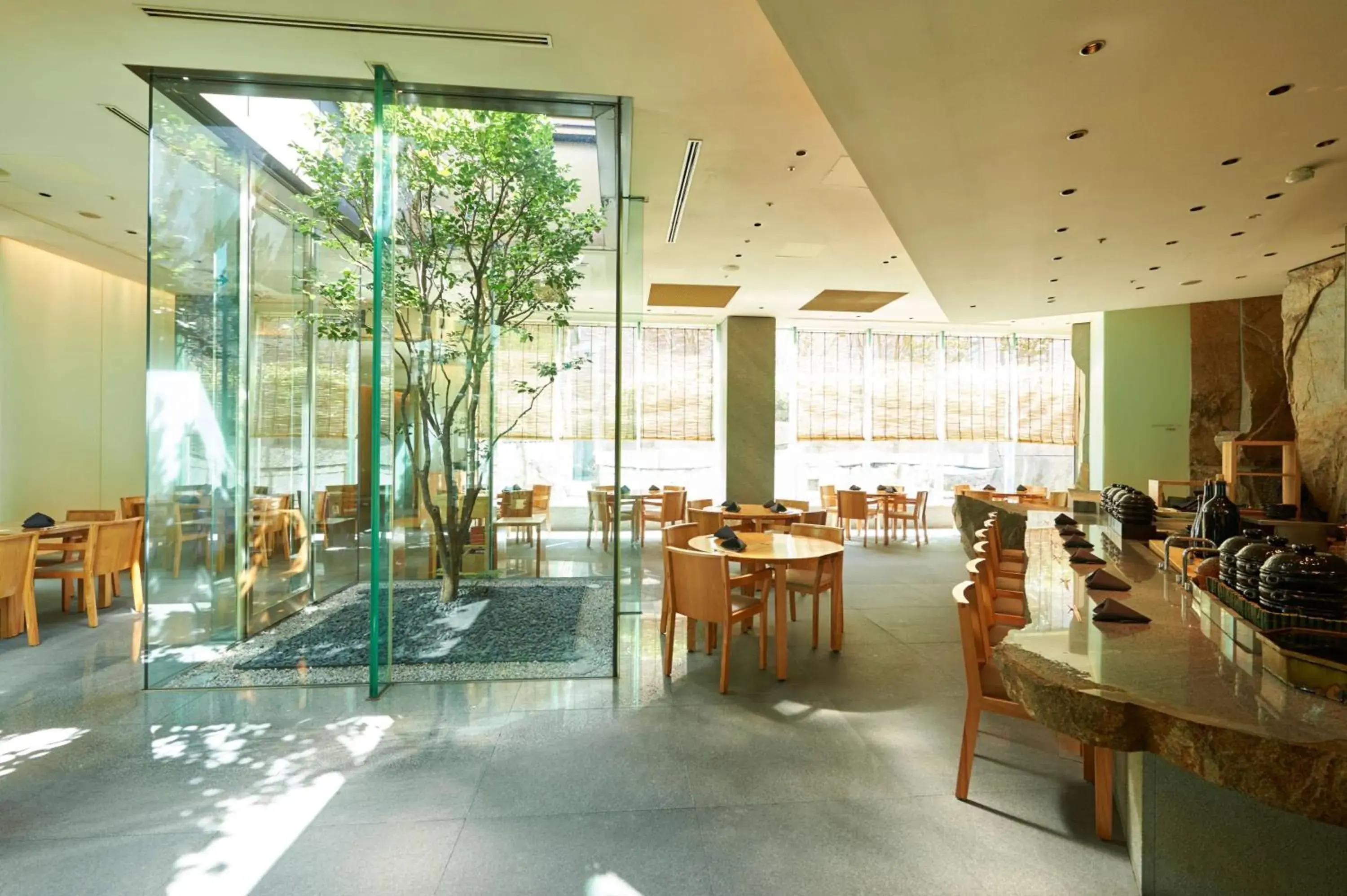 Restaurant/places to eat in Grand Hyatt Tokyo