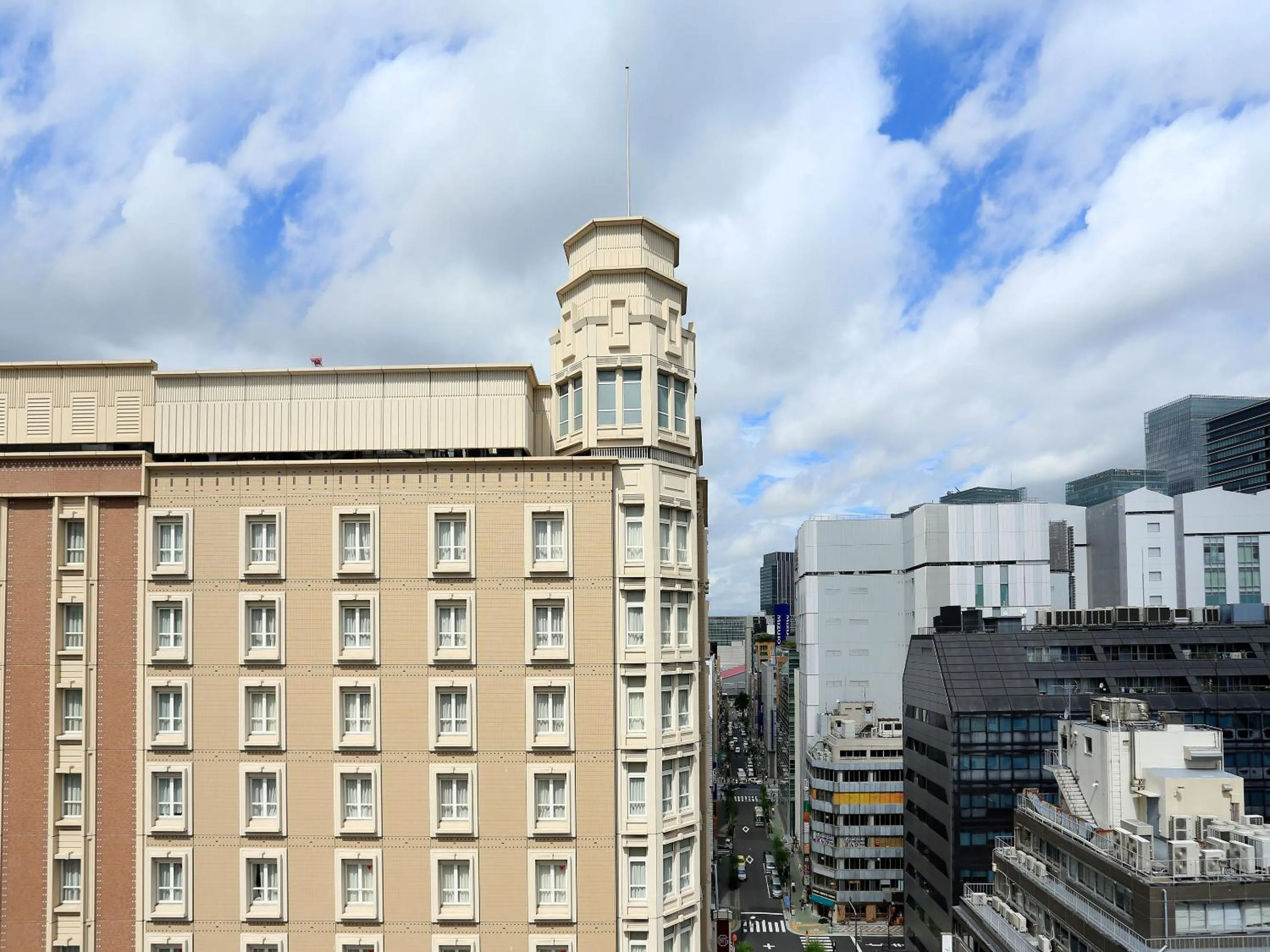 Facade/entrance in Hotel Monterey Ginza