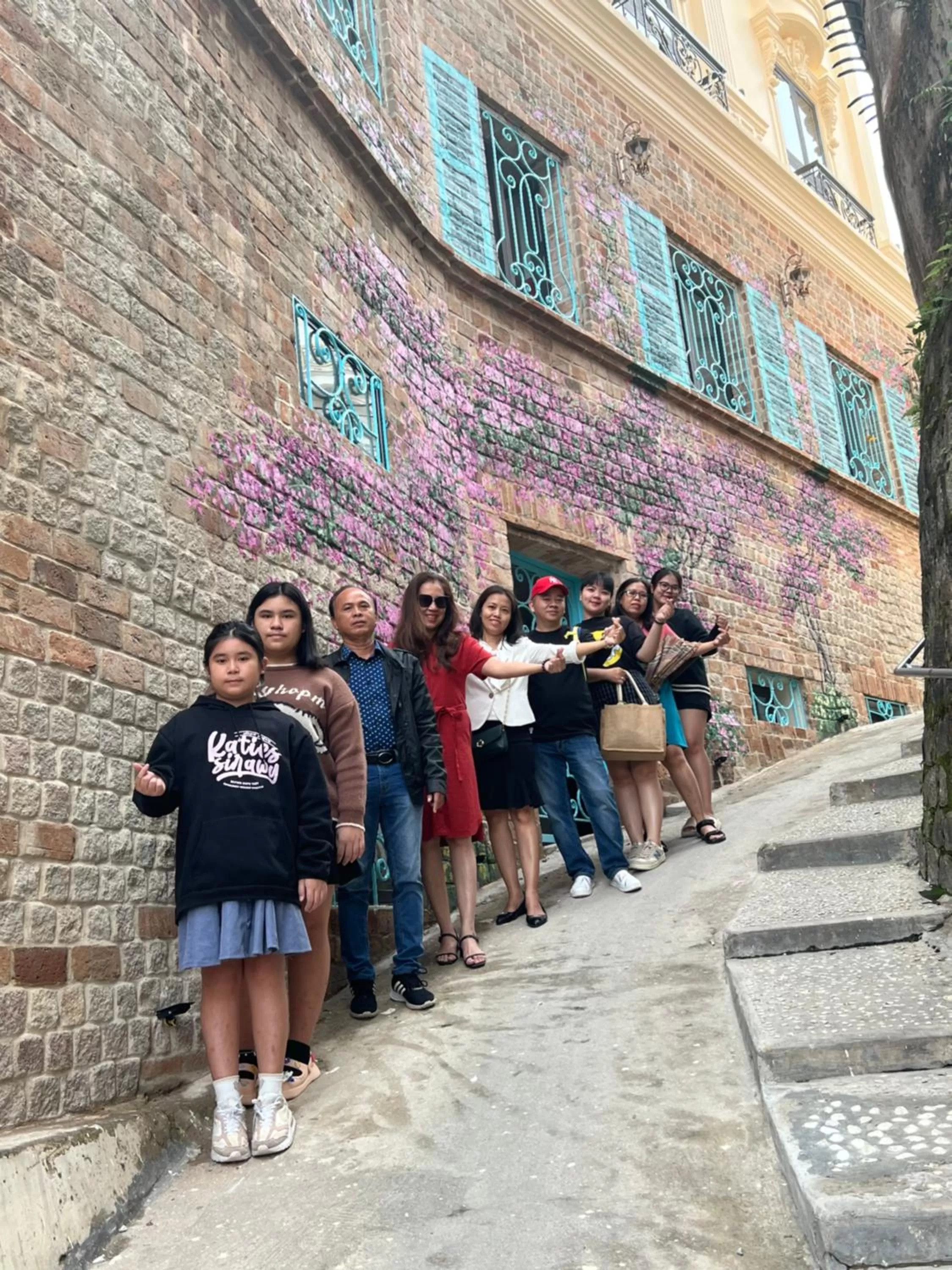 group of guests in Villa - Hotel Nam Khang 2 Dalat