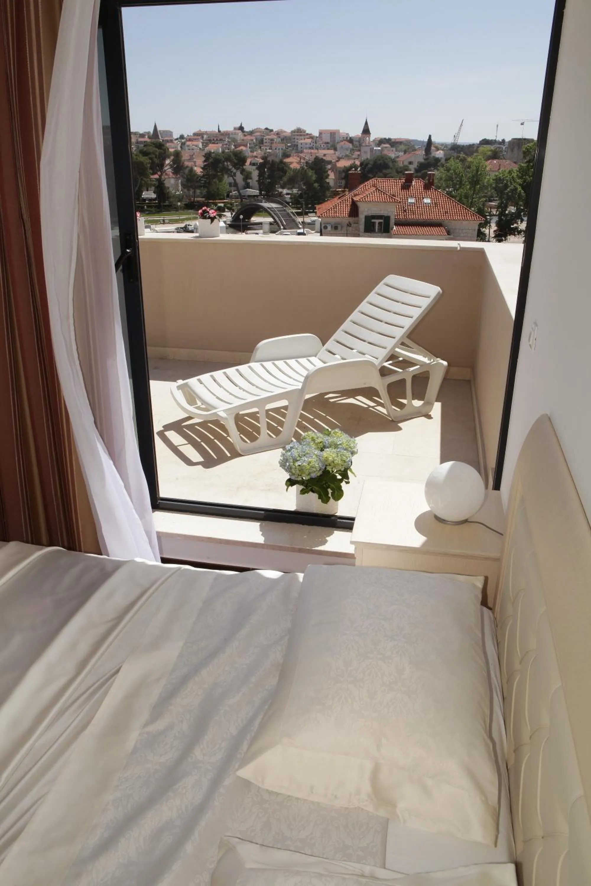 Bed in Hotel Bellevue Trogir