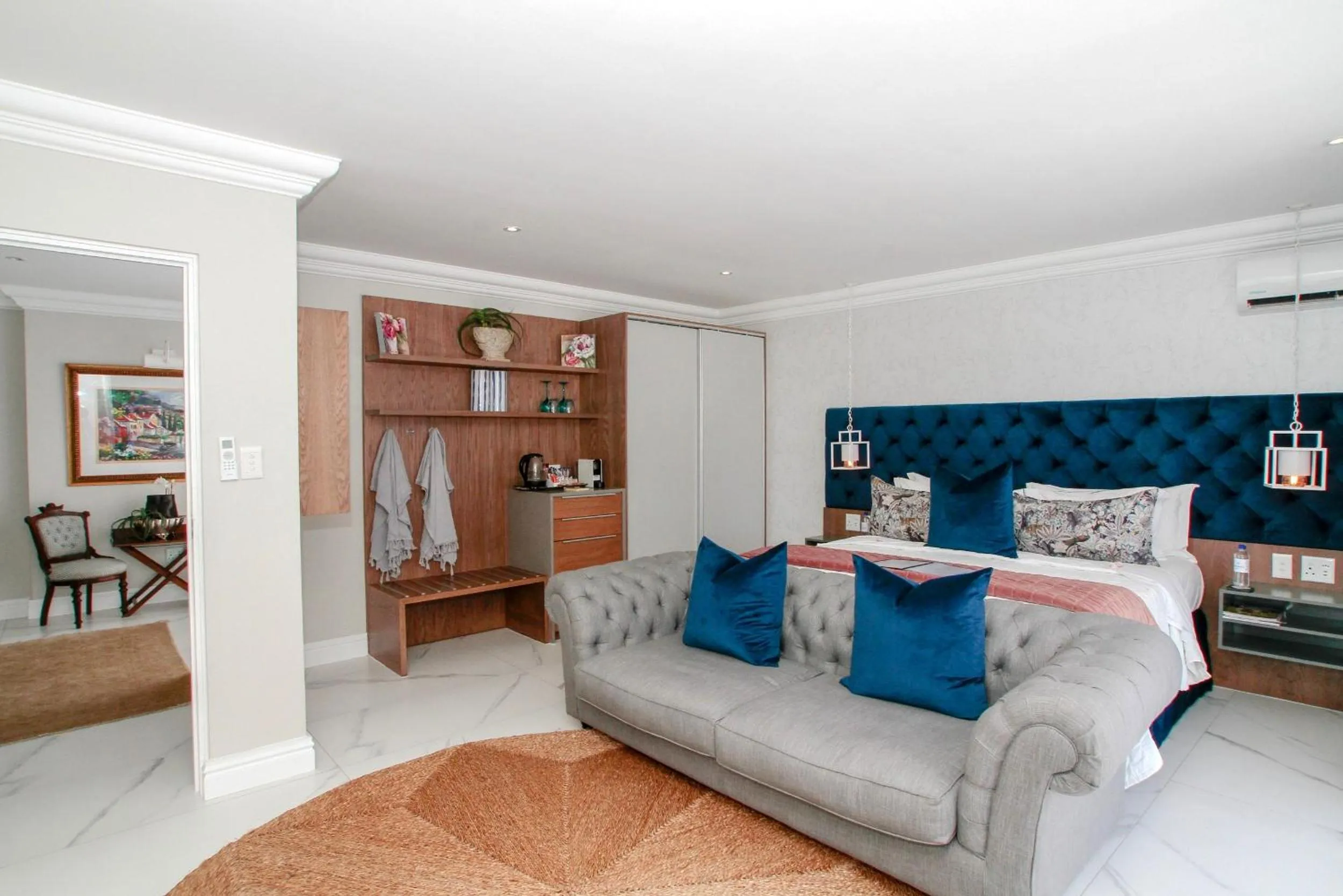 Photo of the whole room in Sandals Guest House