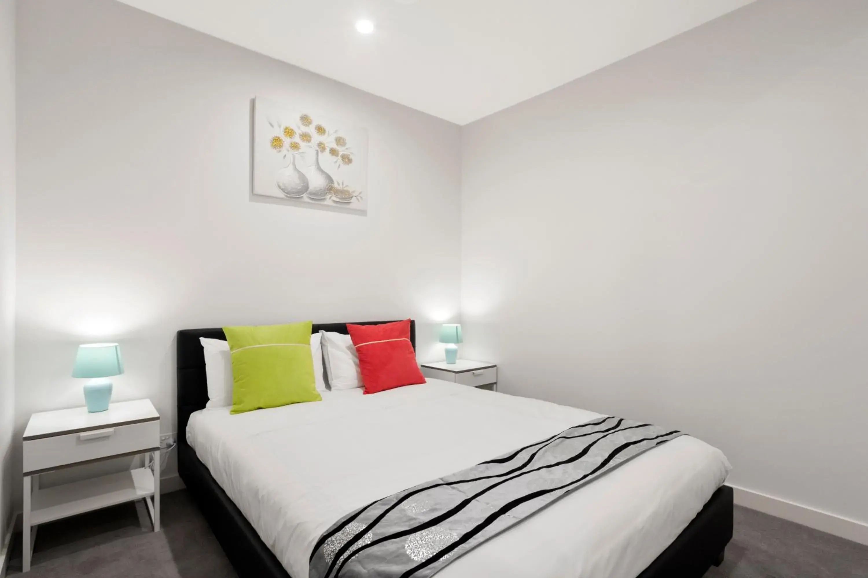 Bedroom, Bed in Platinum City Serviced Apartments