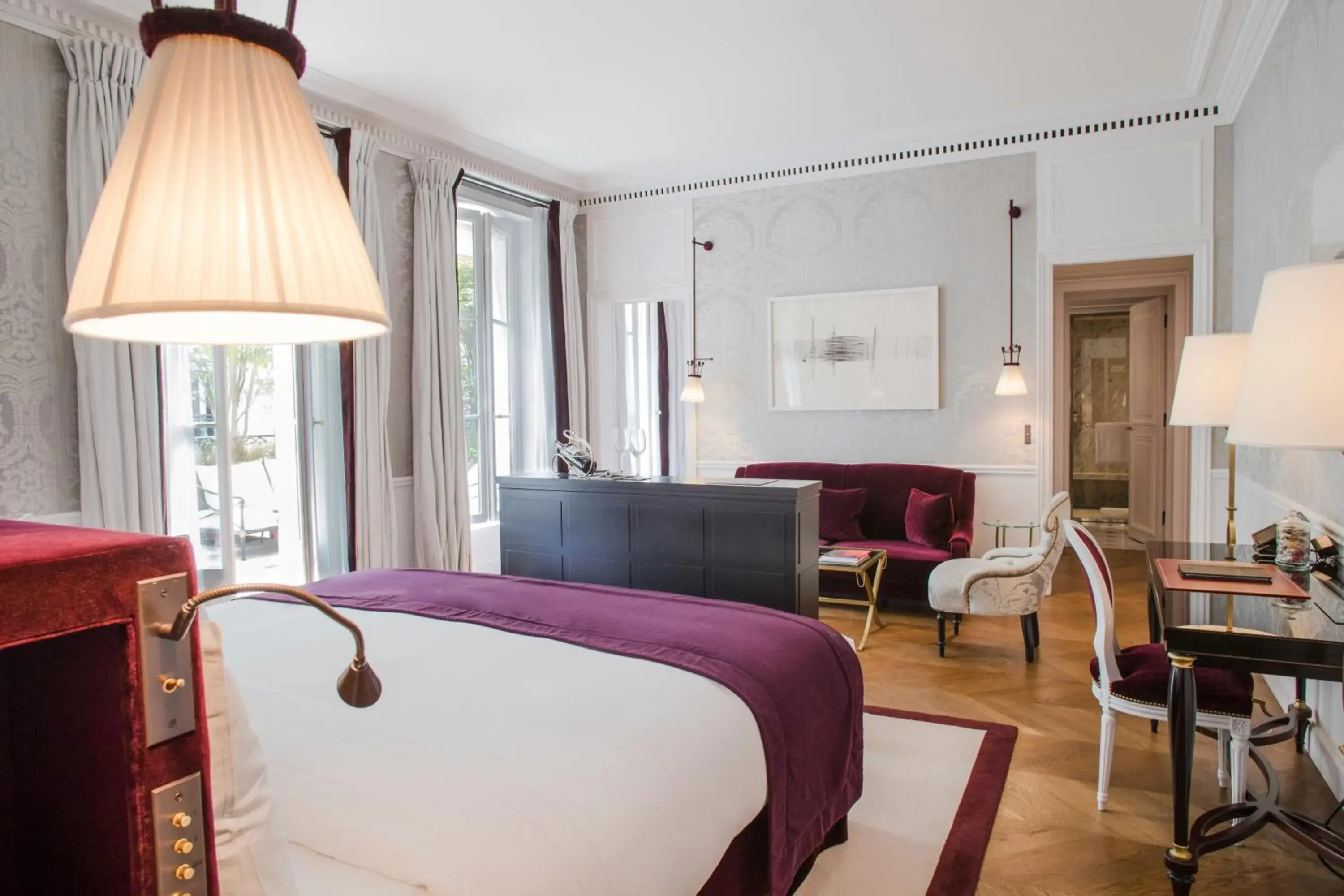 Bedroom in La Réserve Paris Hotel & Spa