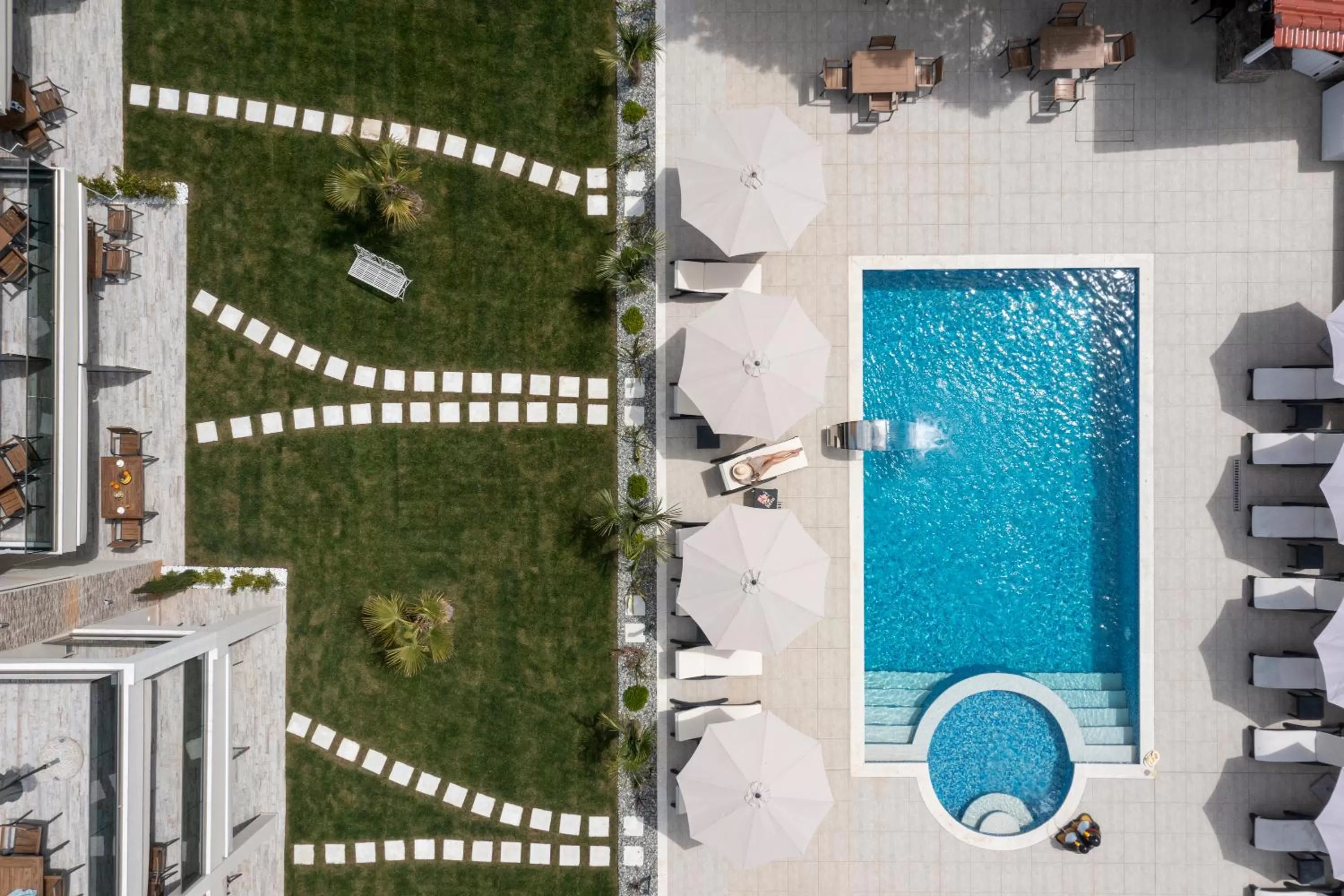 Swimming pool in Villa Sara