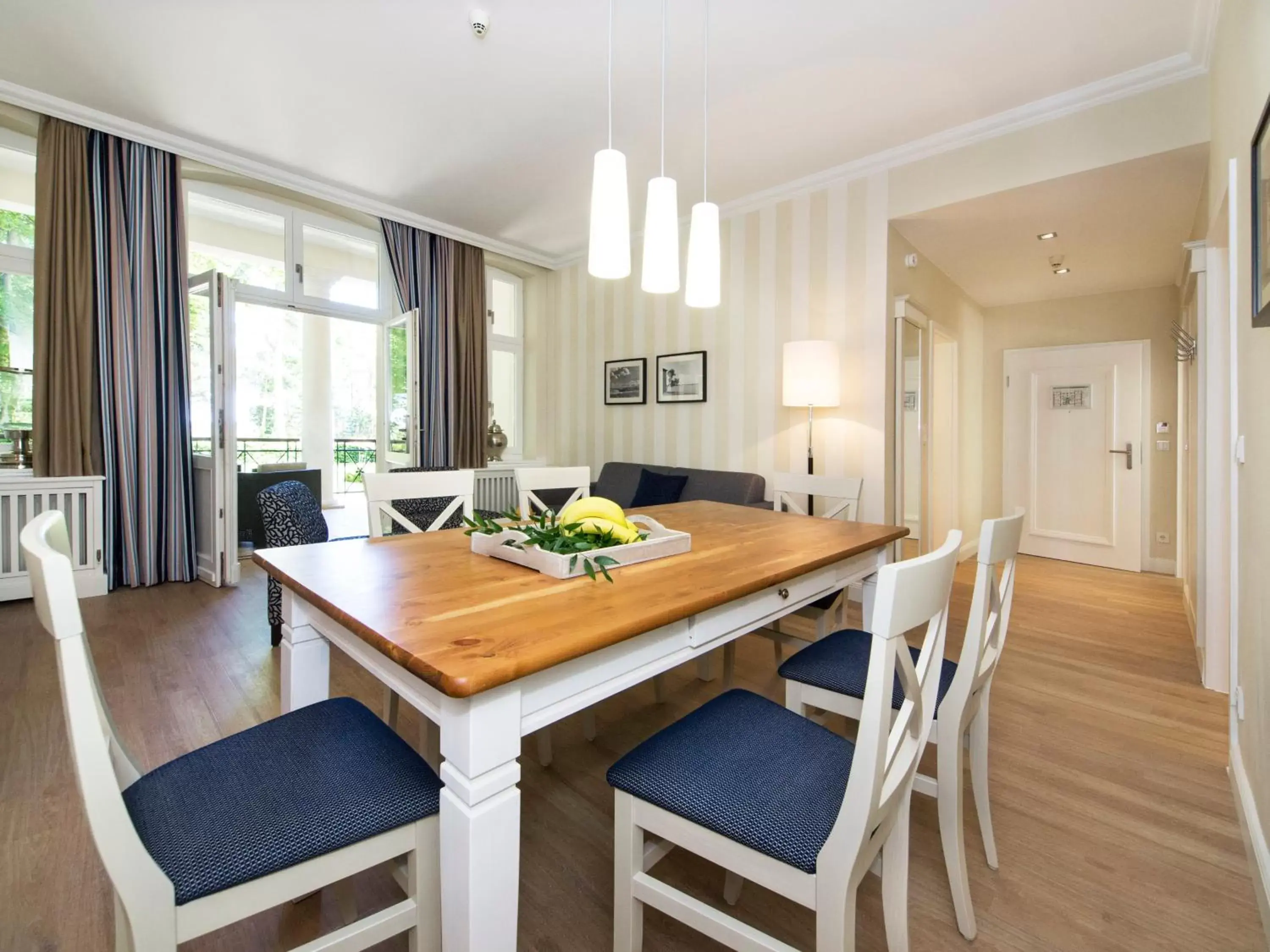 Day, Dining Area in Steigenberger Grandhotel & Spa Heringsdorf