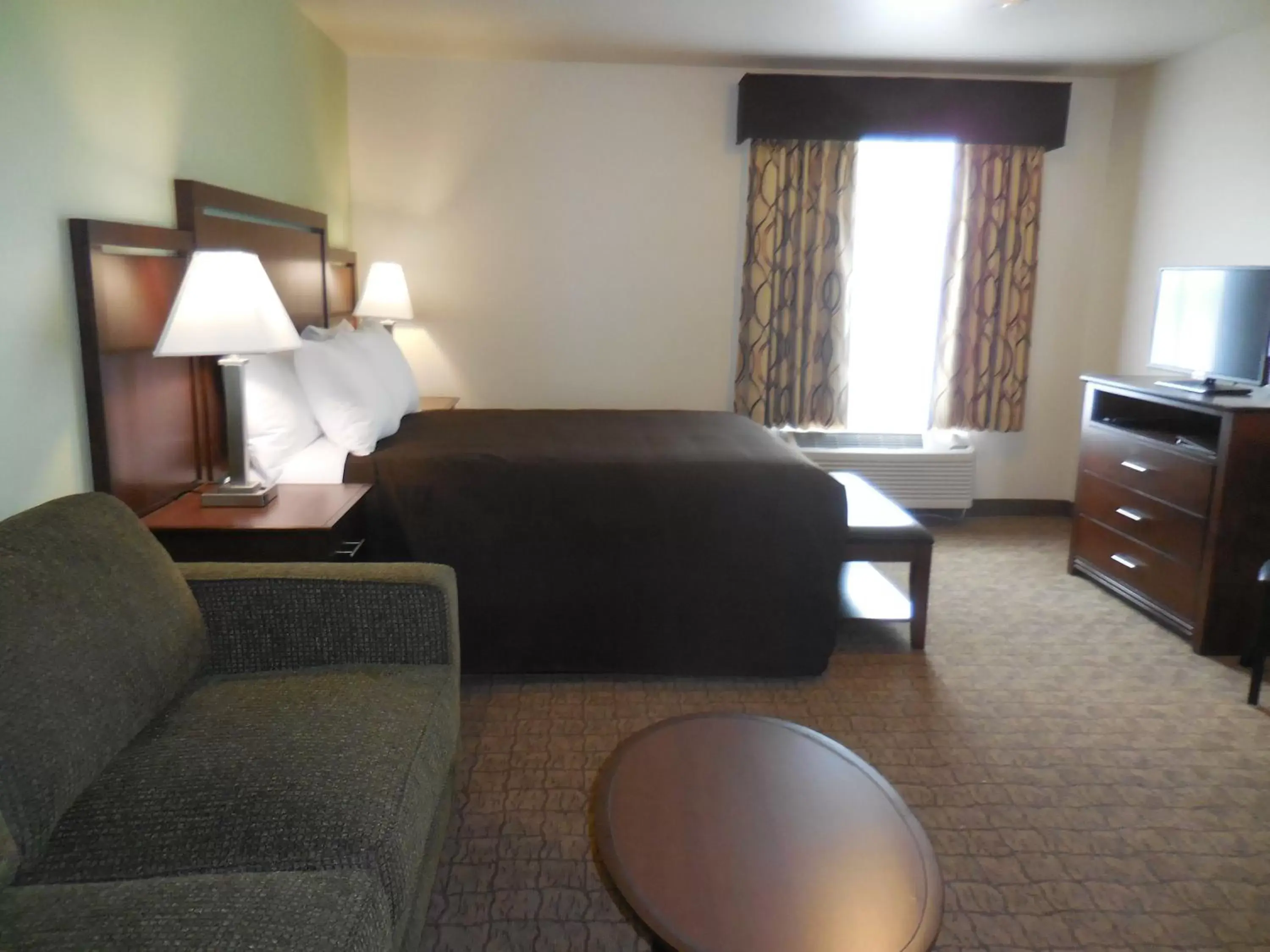 Bedroom, Bed in Ledgestone Hotel Billings