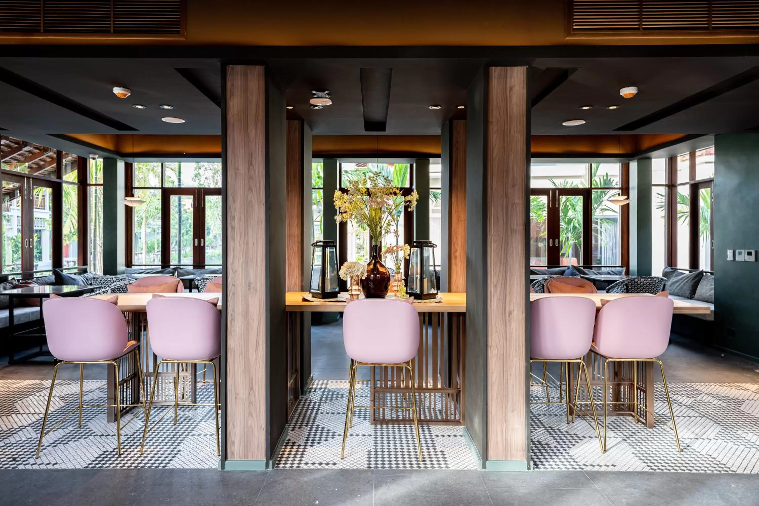 Restaurant/places to eat in Grand Mercure Khao Lak Bangsak