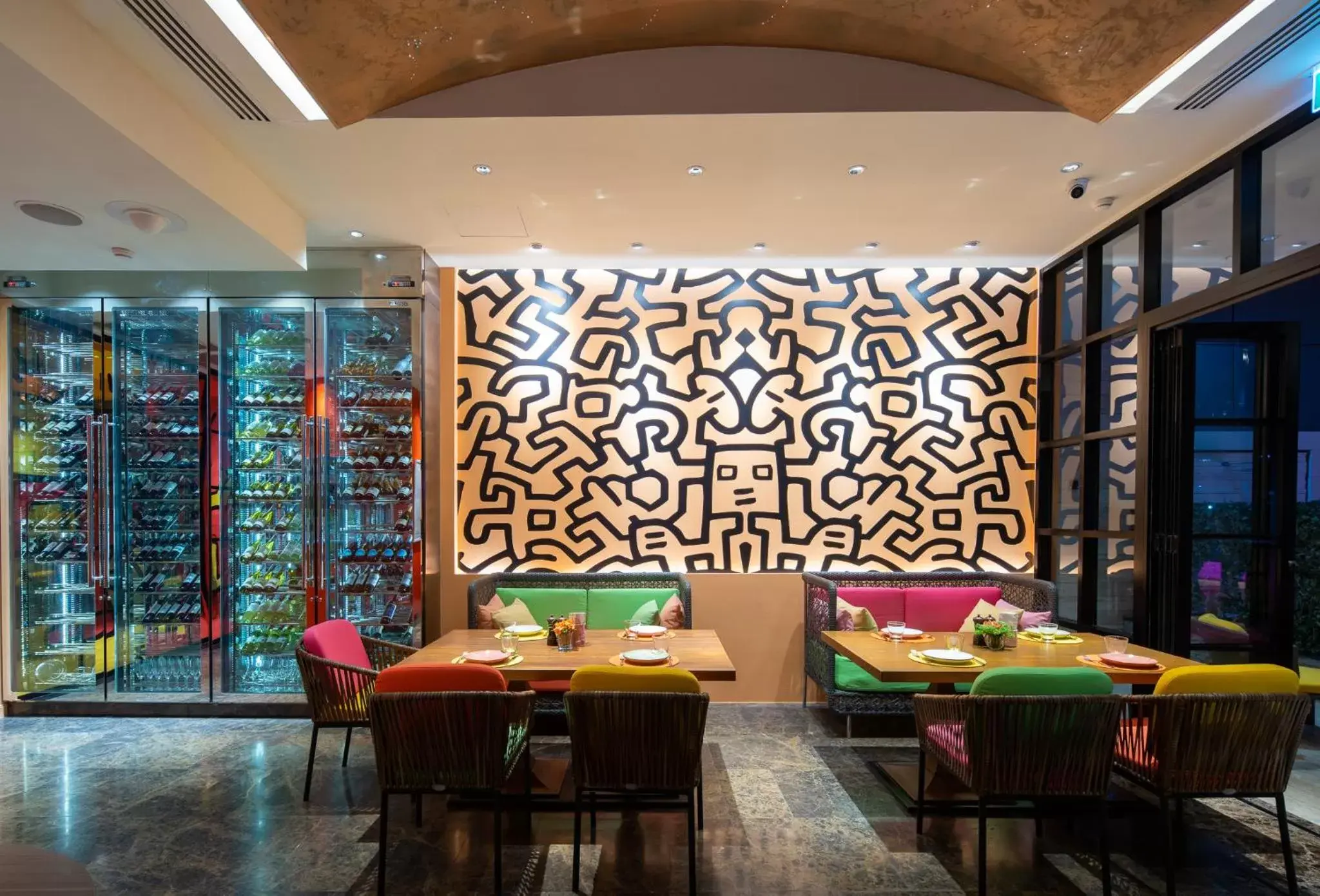 Restaurant/places to eat in Eastin Grand Hotel Sathorn Restaurant/places to eat in Eastin Grand Hotel Sathorn