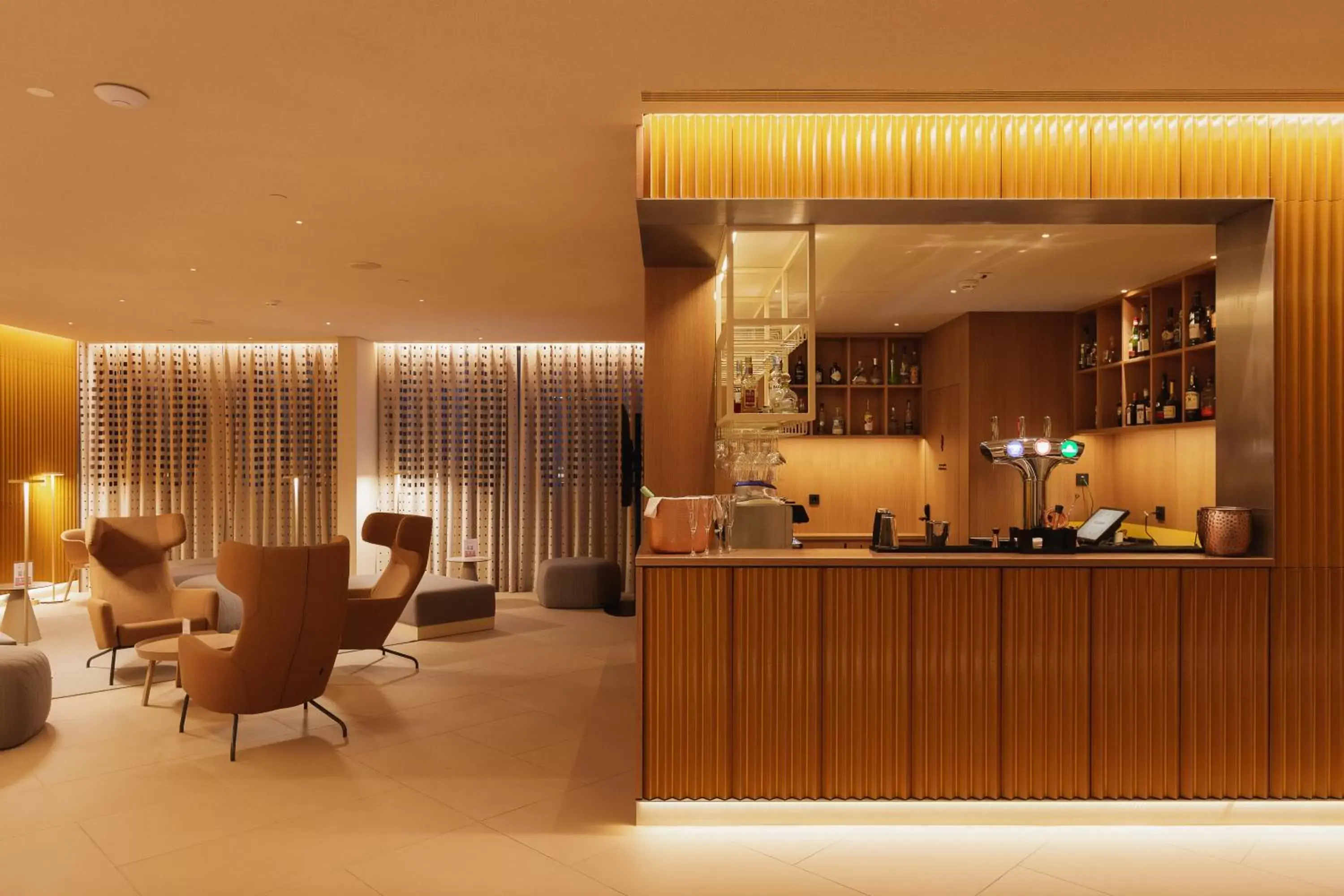 Lounge or bar in Lumen Hotel & The Lisbon Light Show