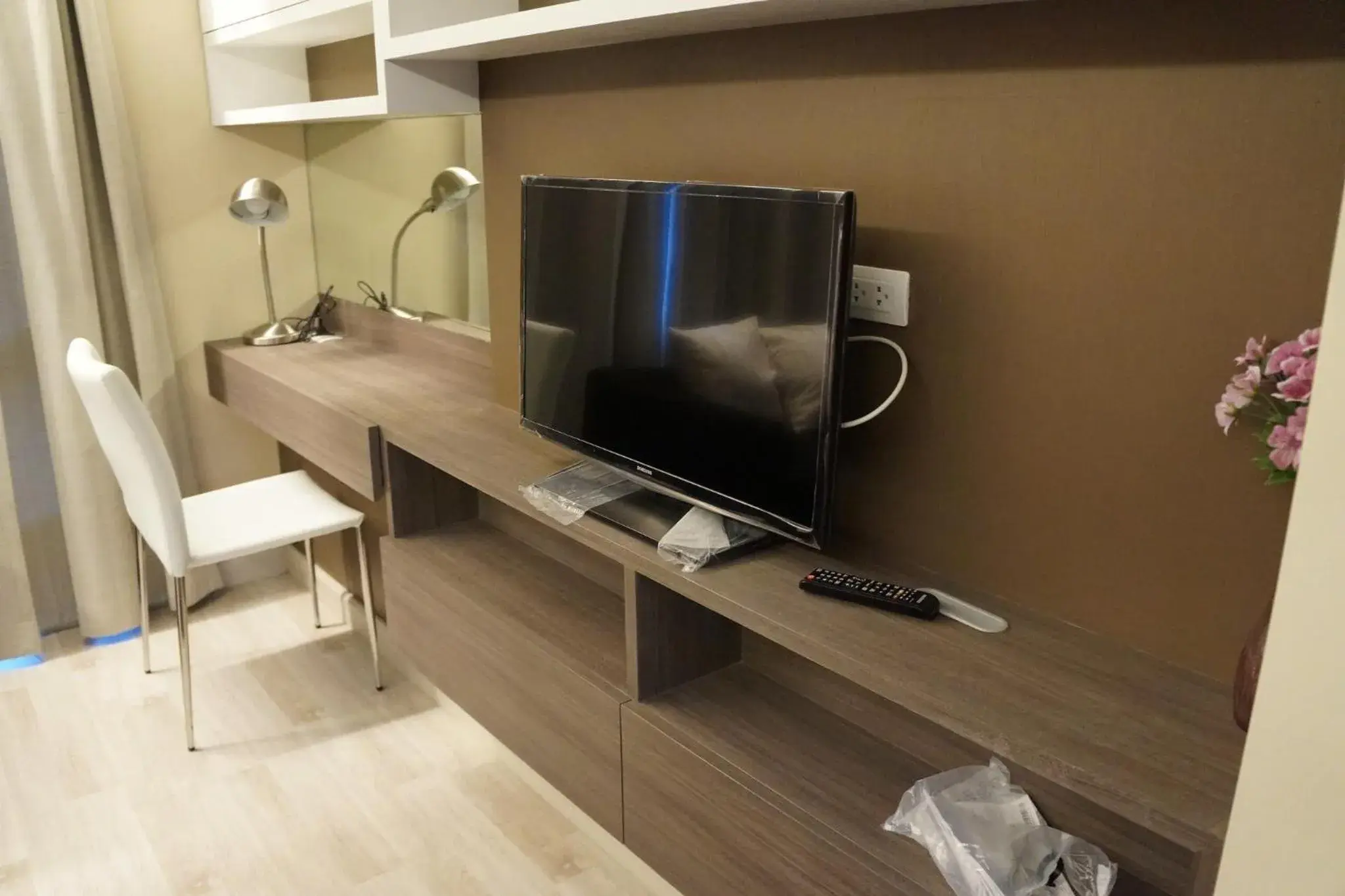 TV and multimedia, TV/Entertainment Center in Avatar Suites Hotel - SHA Extra Plus