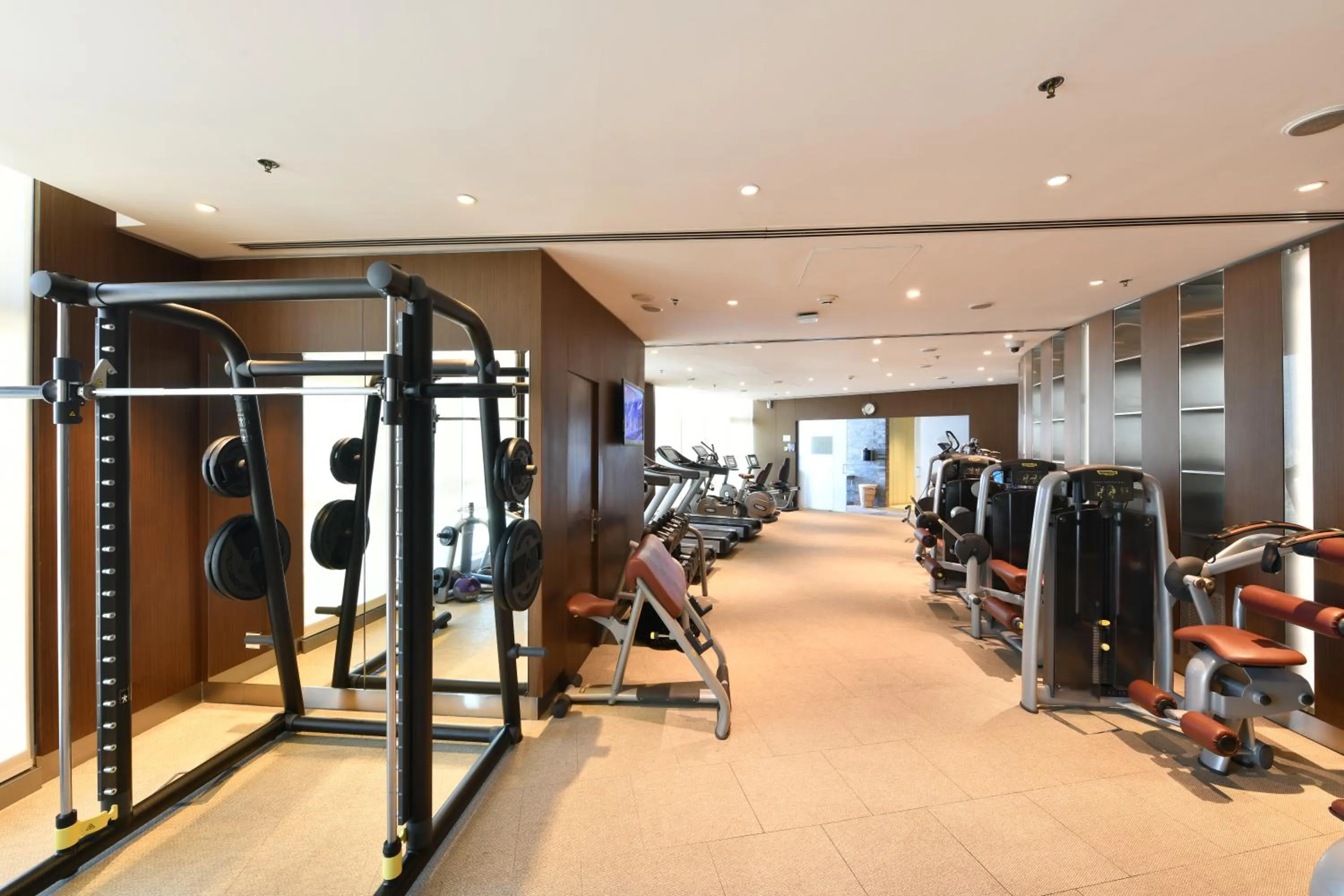Fitness centre/facilities in The Torch Doha