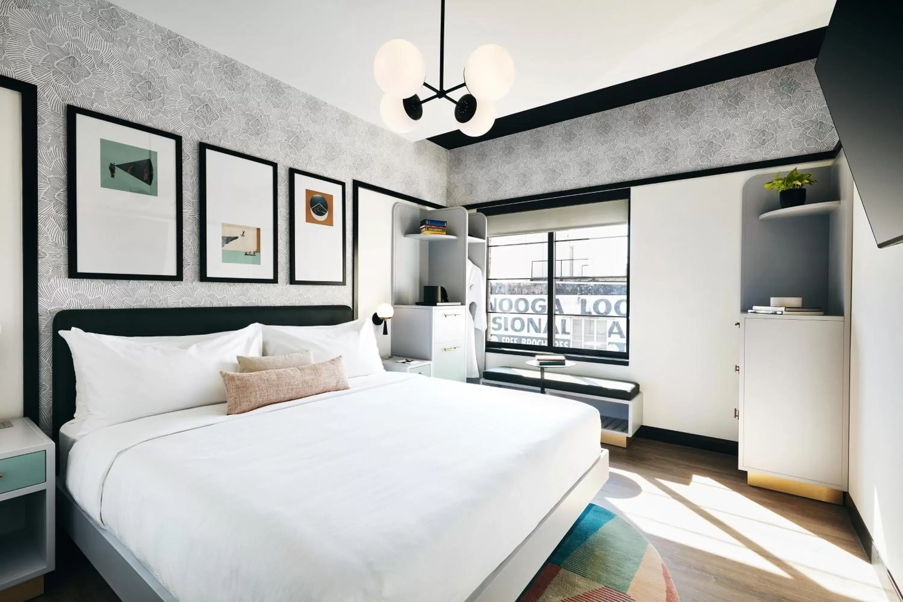 Photo of the whole room, Bed in Kinley Chattanooga Southside, a Tribute Portfolio Hotel Photo of the whole room, Bed in Kinley Chattanooga Southside, a Tribute Portfolio Hotel