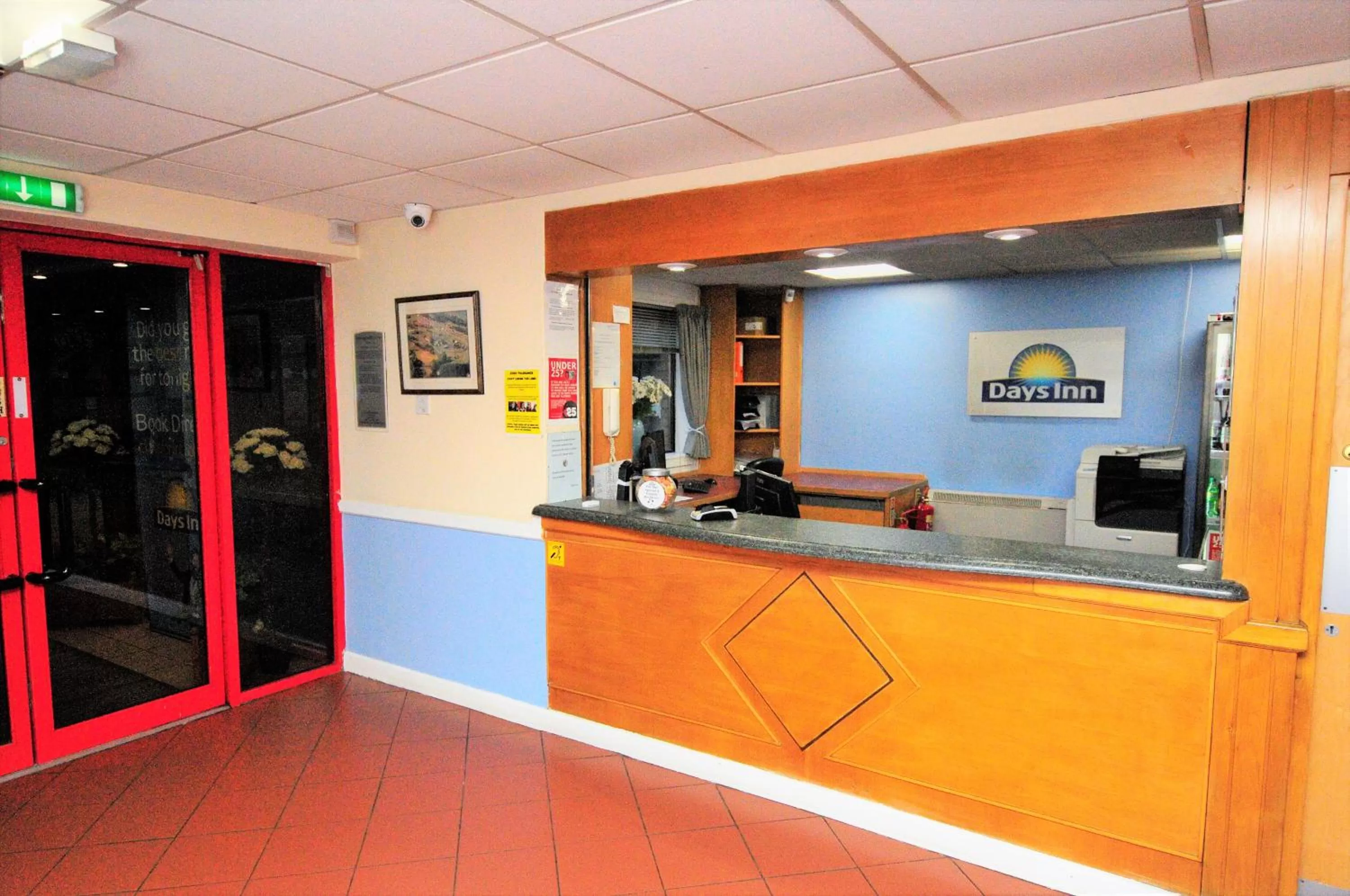 Lobby or reception in Days Inn Hamilton