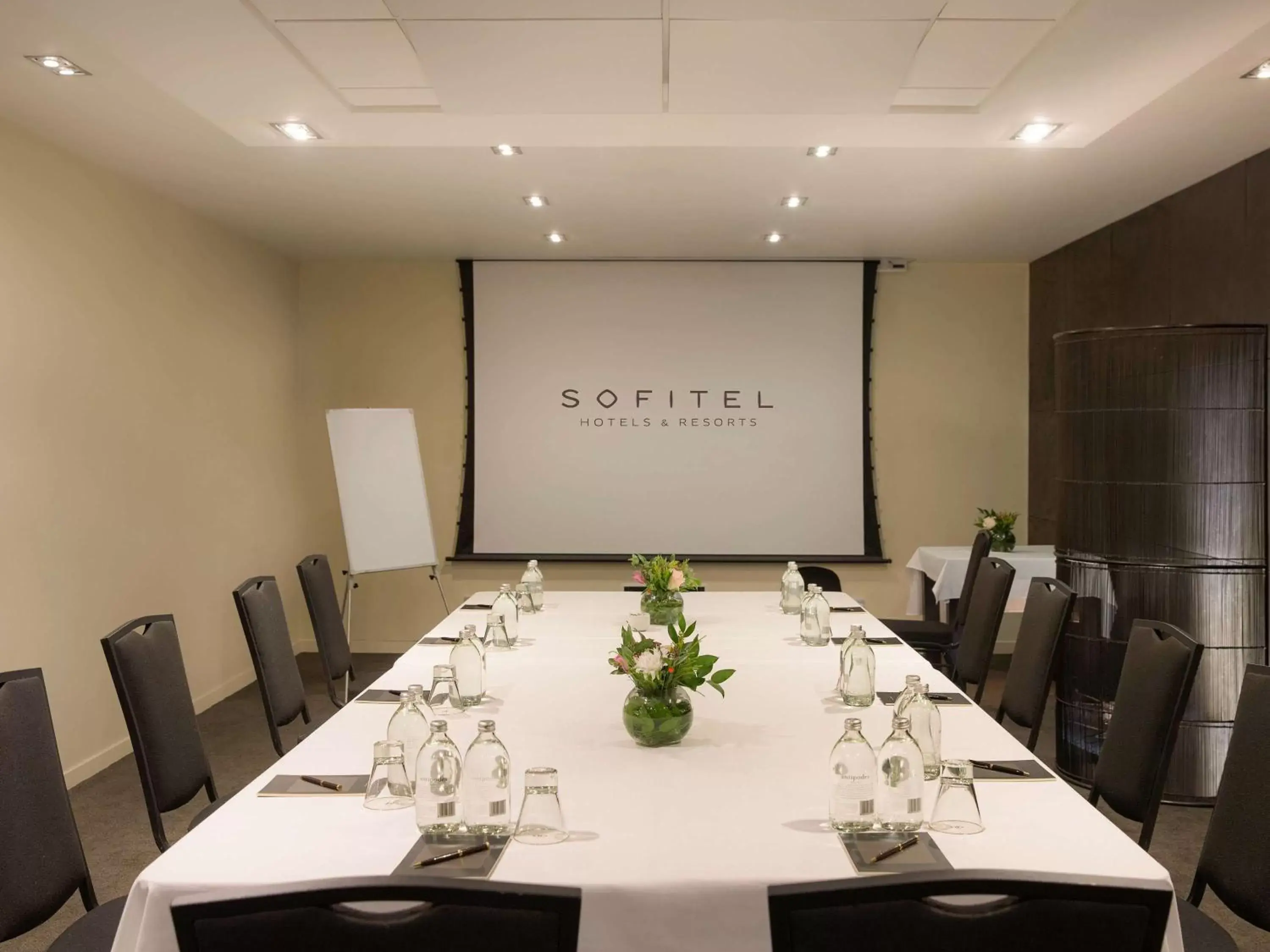 Meeting/conference room in Sofitel Queenstown Hotel & Spa