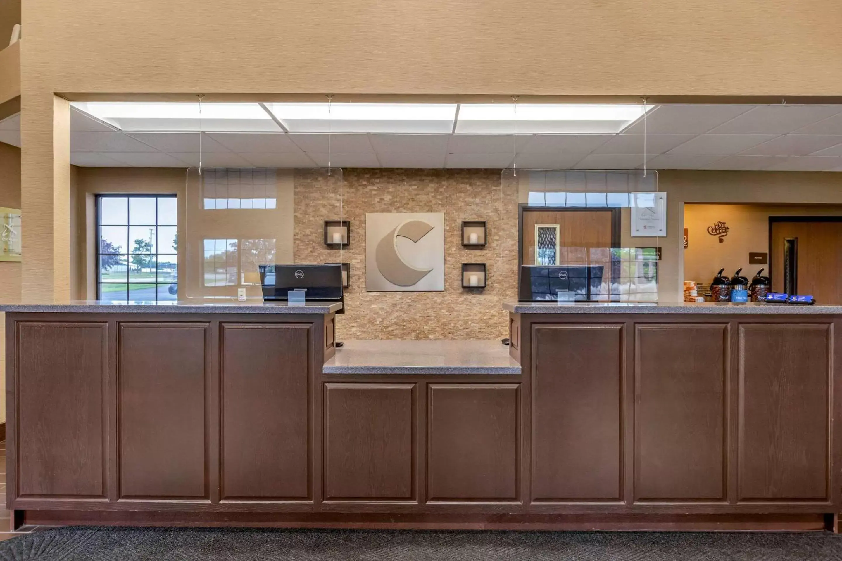 Lobby or reception in Comfort Inn Ludington near US-10