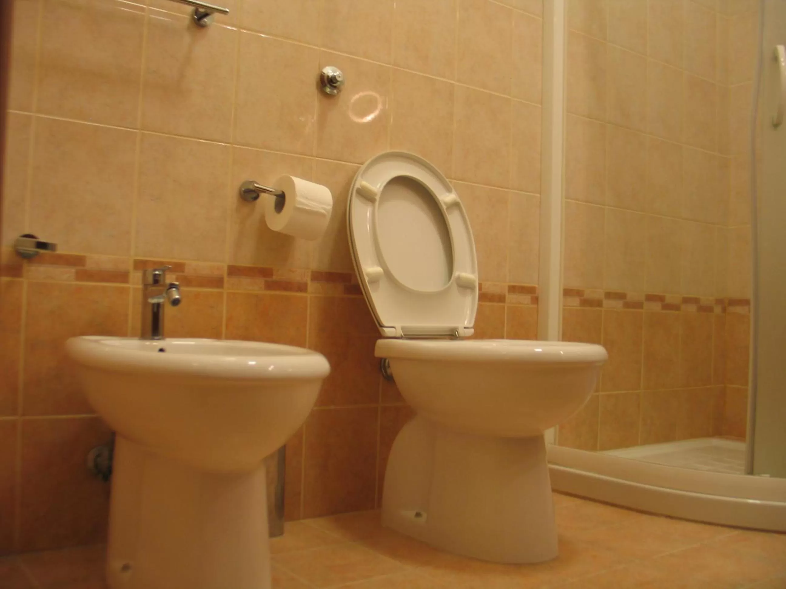 Toilet, Bathroom in Hotel Bed & Breakfast Minu'