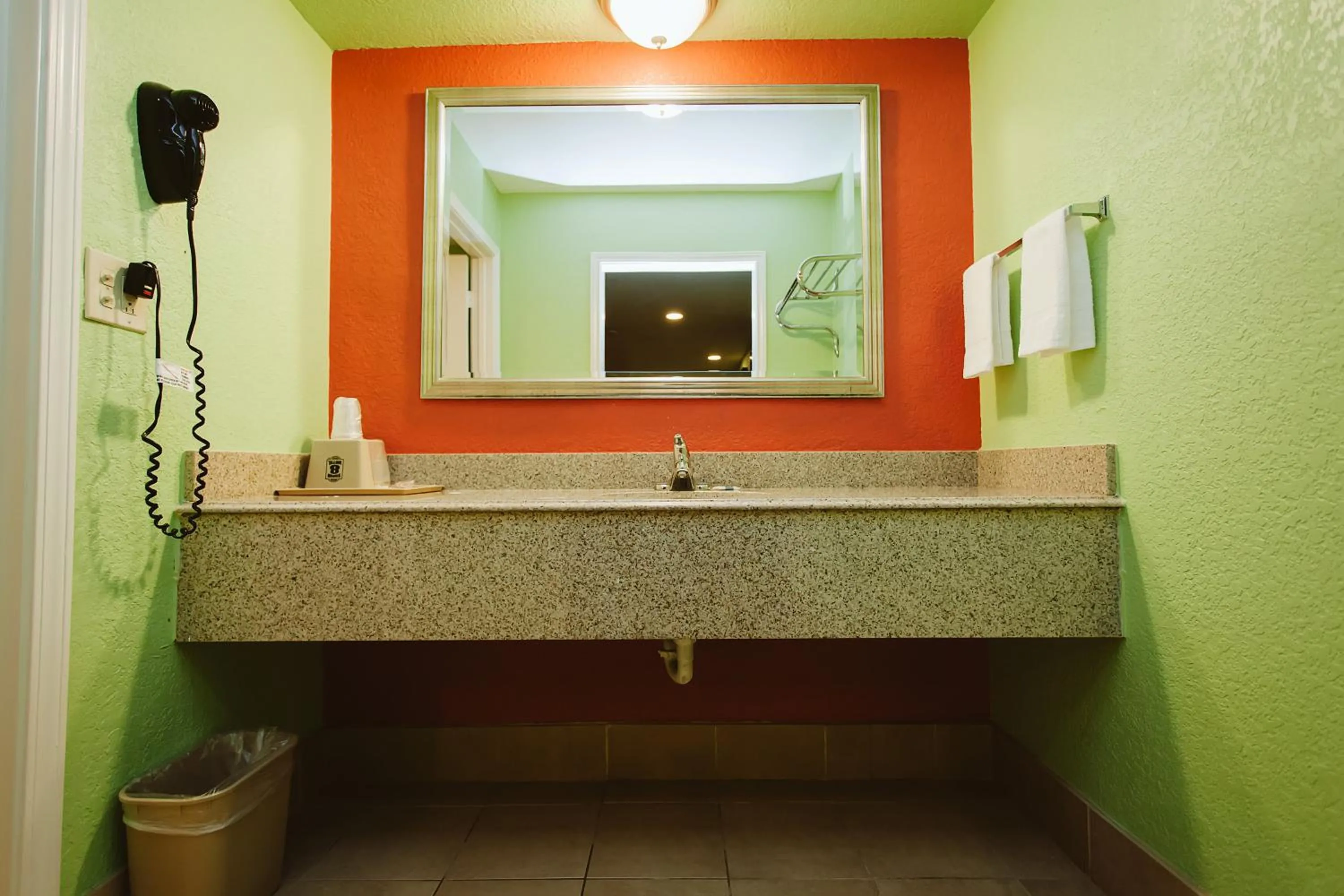 Property building in REGENCY INN - CHANNELVIEW