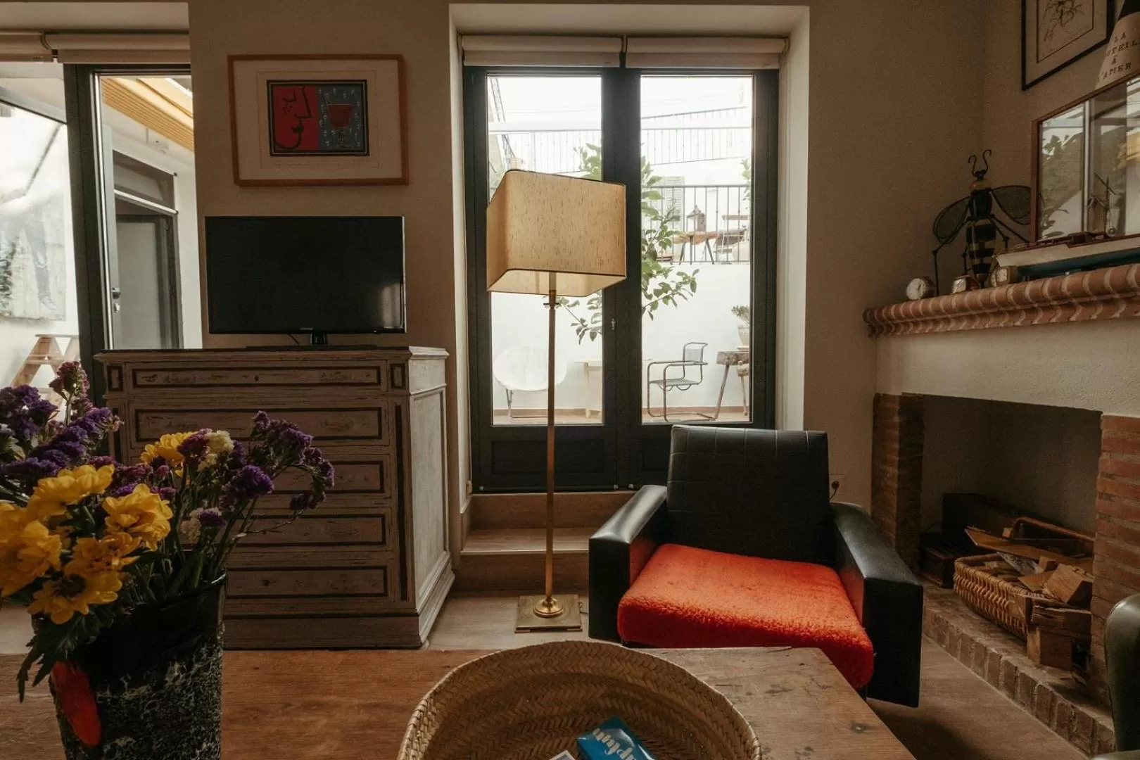 Communal lounge/ TV room, Seating Area in Casa Victoire Ayamonte