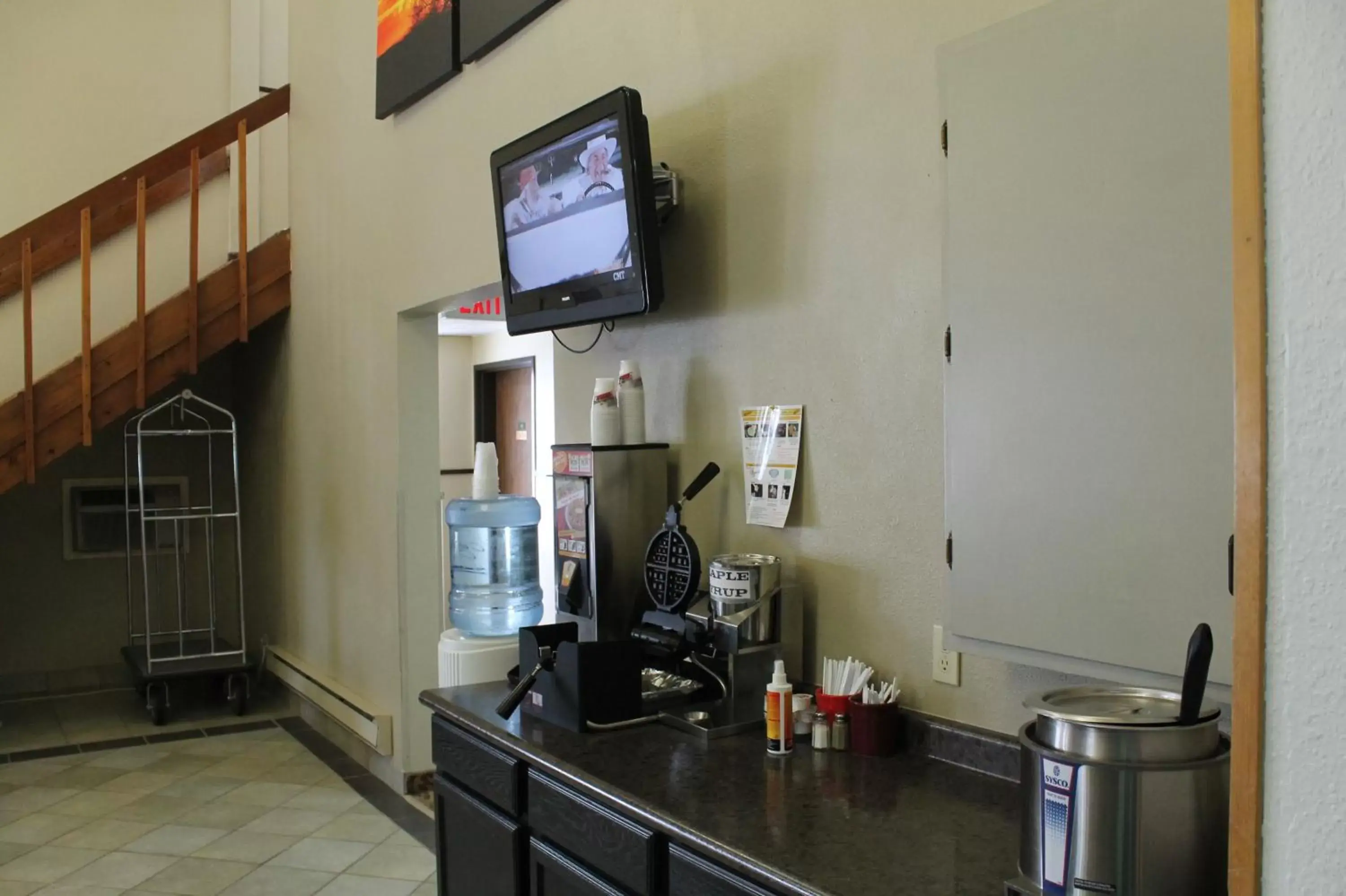 Kitchen/Kitchenette in Lone Tree Inn