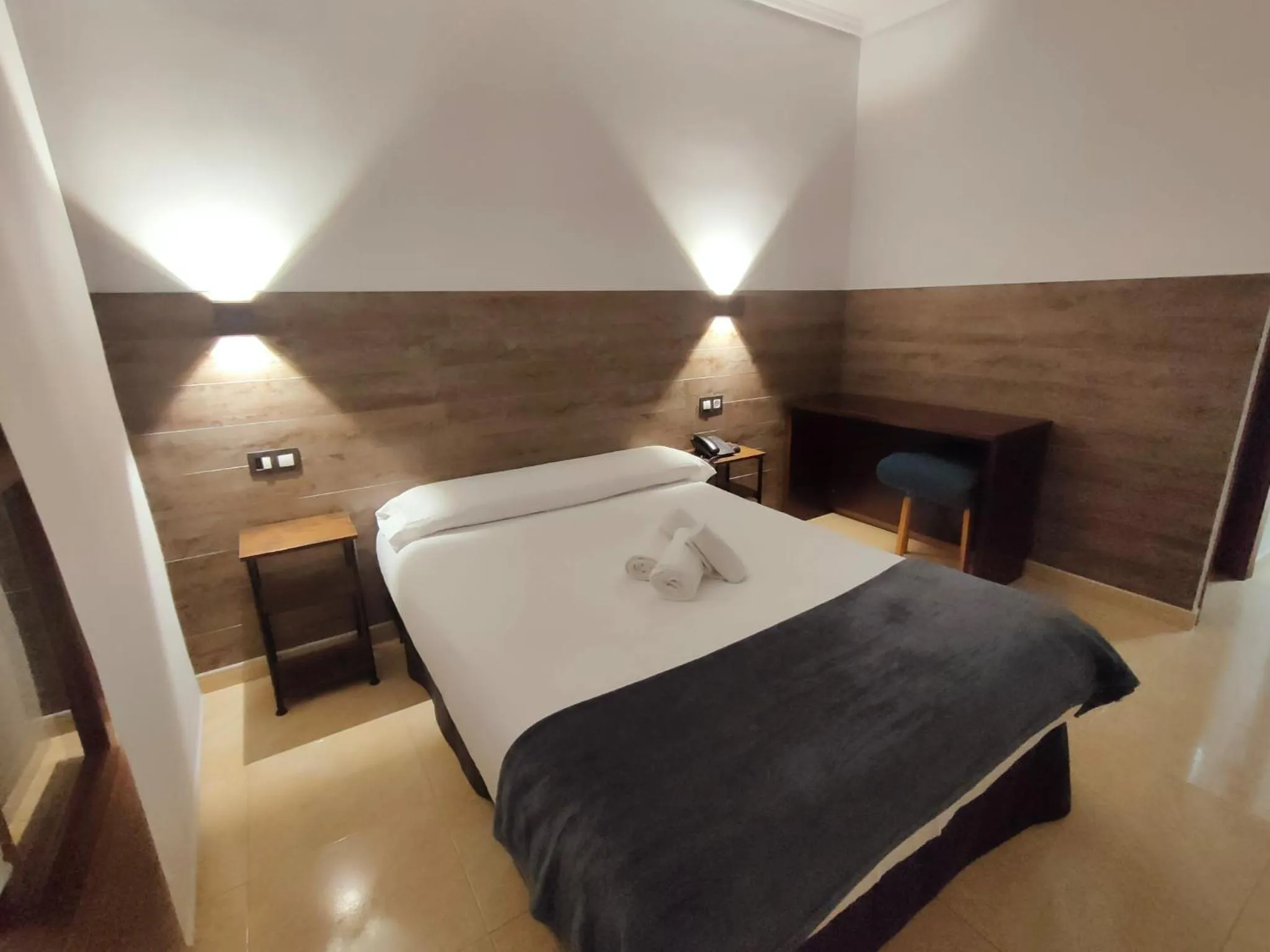 Bed in Hotel Artxanda Bilbao, Parking Gratuito en el Exterior Junto al Hotel