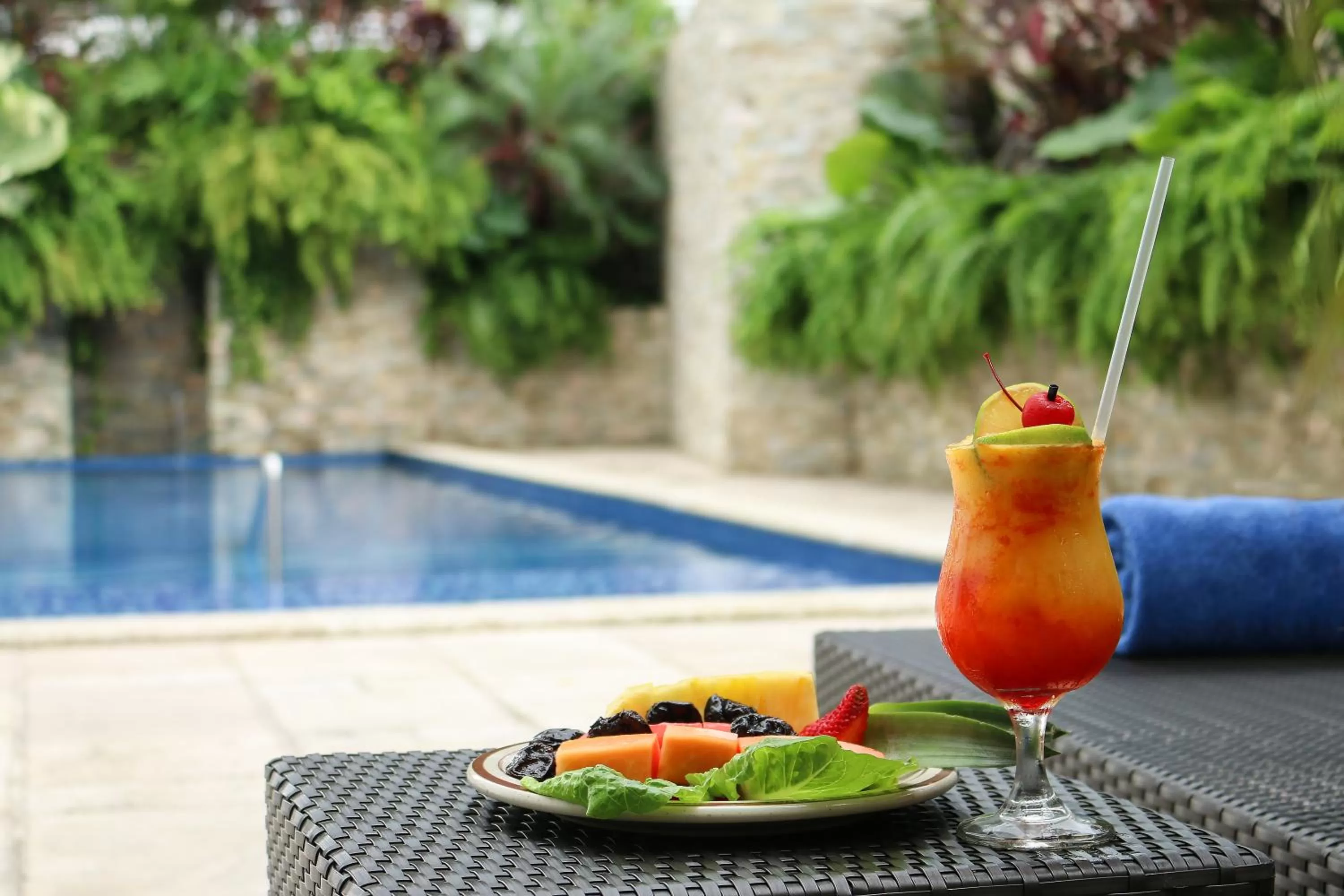 Swimming pool in The Executive Hotel