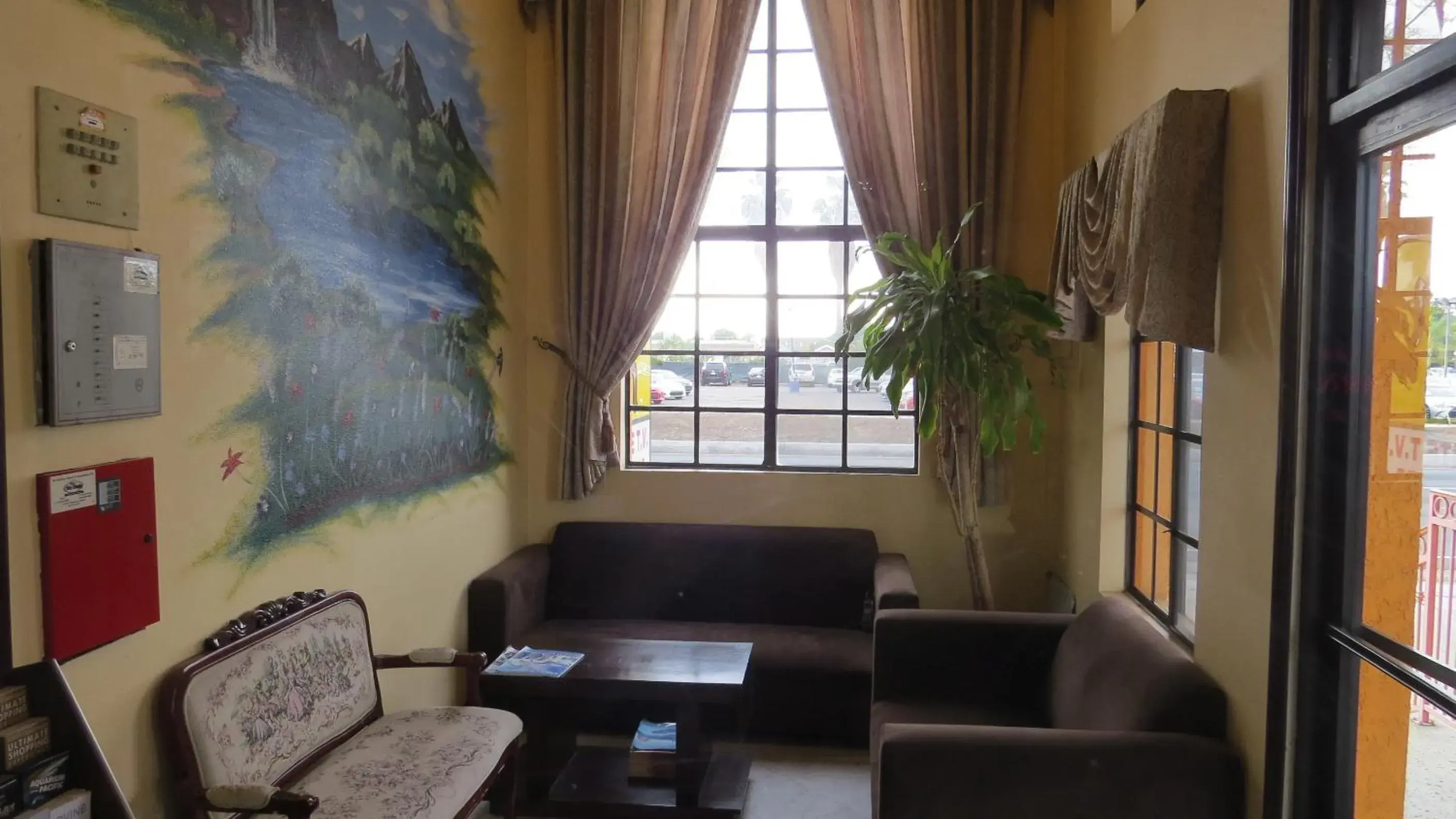 Lobby or reception, Seating Area in Best Inn Lobby or reception, Seating Area in Best Inn