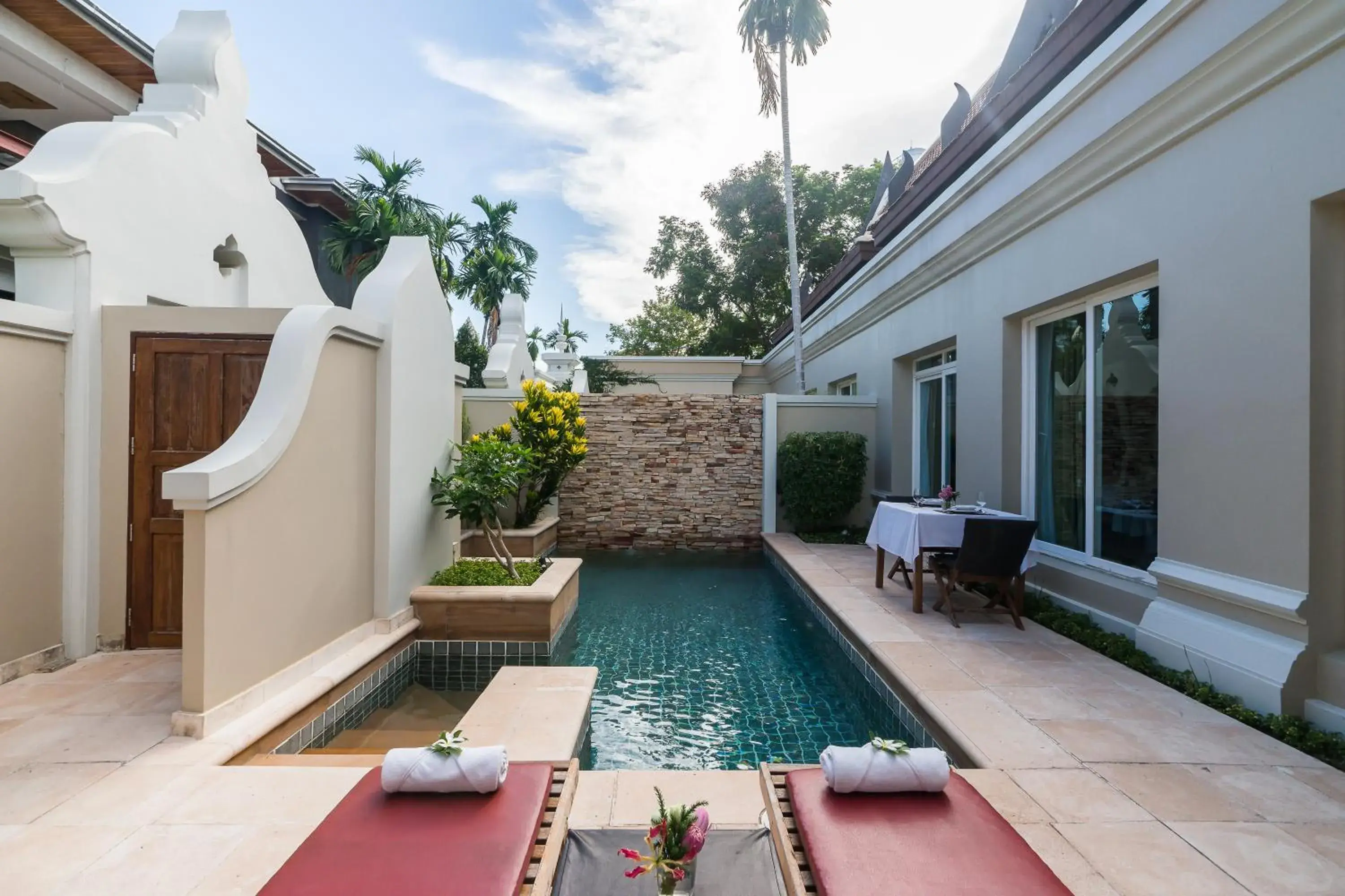 Swimming pool, Patio/Outdoor Area in Dor-Shada Resort By The Sea