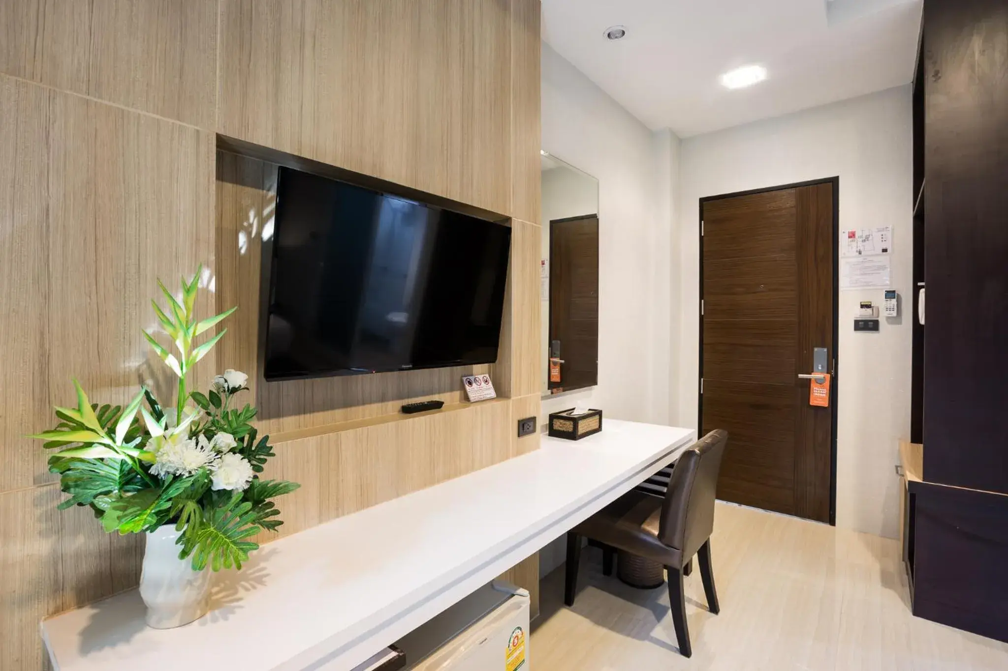 Bedroom, TV/Entertainment Center in The Nice Krabi Hotel