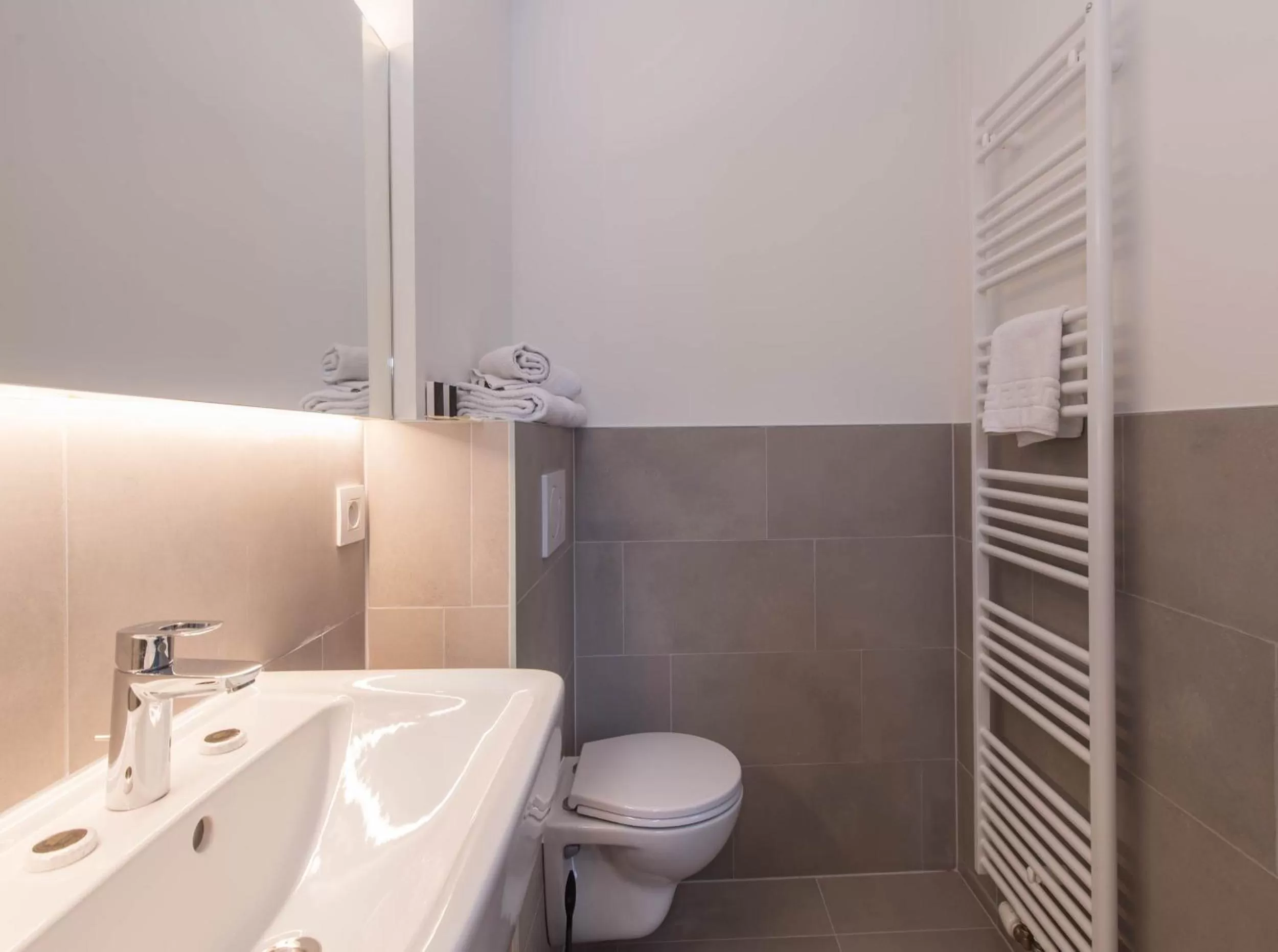 Bathroom in Hotel Augustyn Brugge