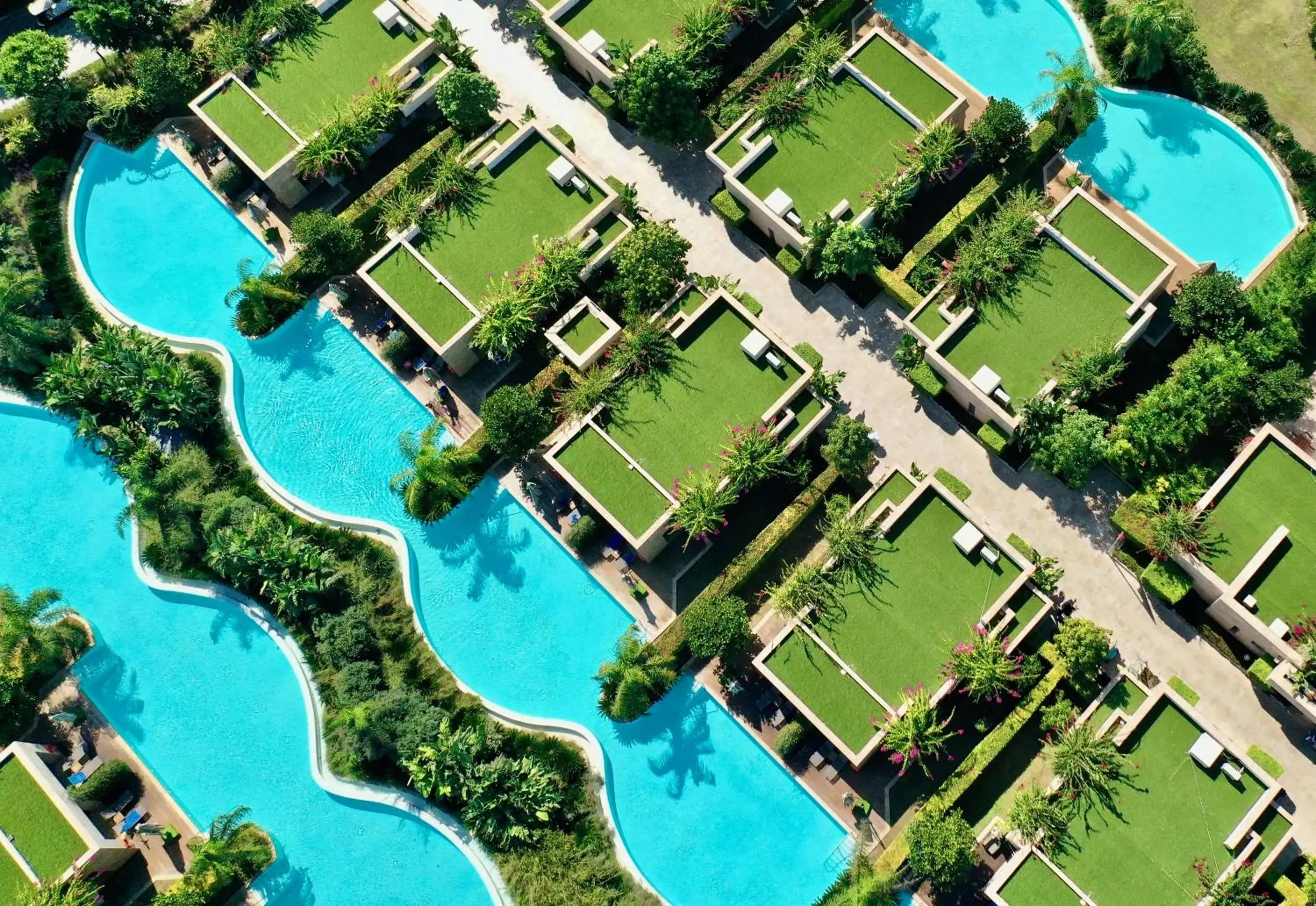 Pool view, Bird's-eye View in Regnum Carya