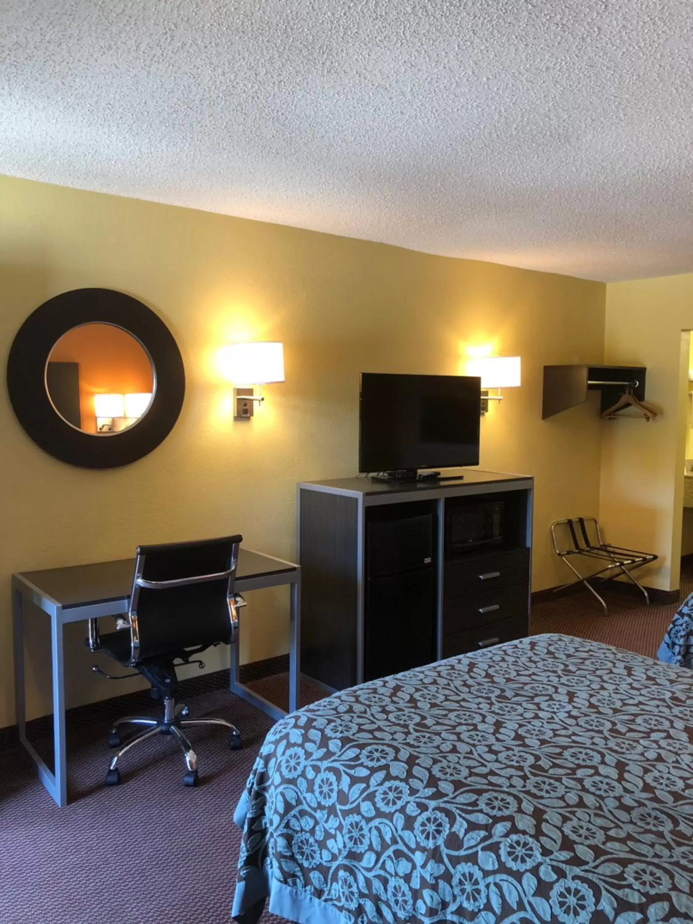 TV/Entertainment Center in Days Inn by Wyndham Childersburg