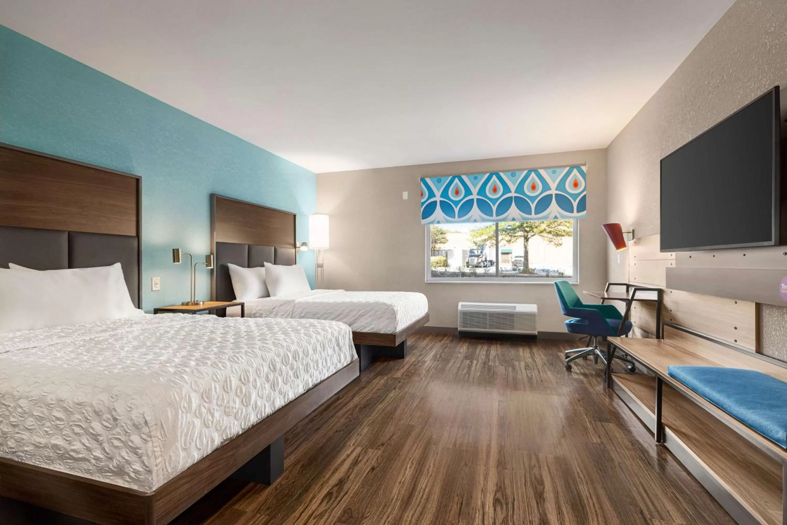 Bedroom, Bed in Tru Lawrenceville Atlanta I85 Sugarloaf