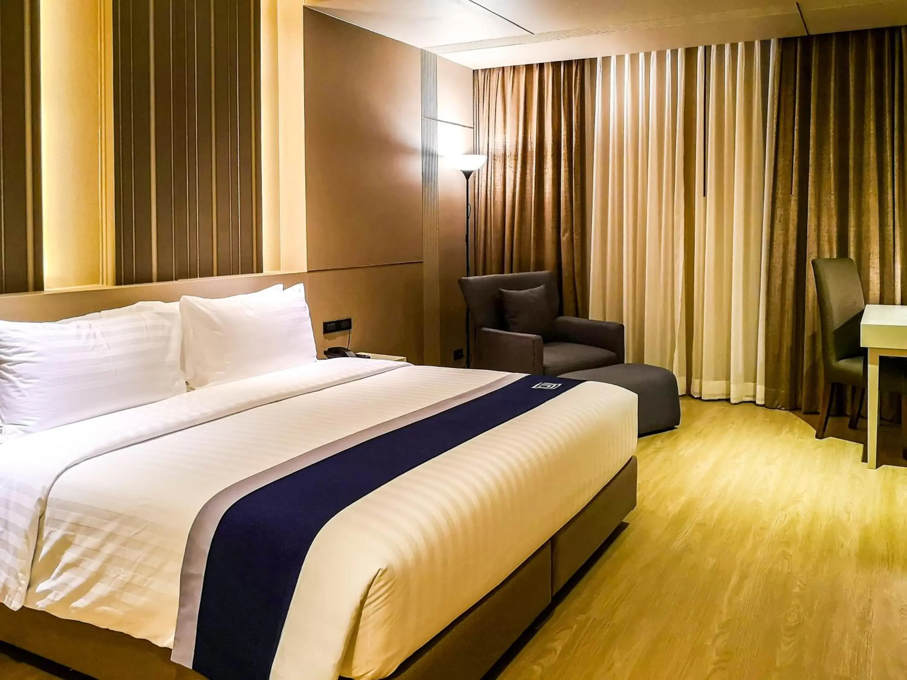 Bed in Zayn Hotel Bangkok - SHA Plus Certified
