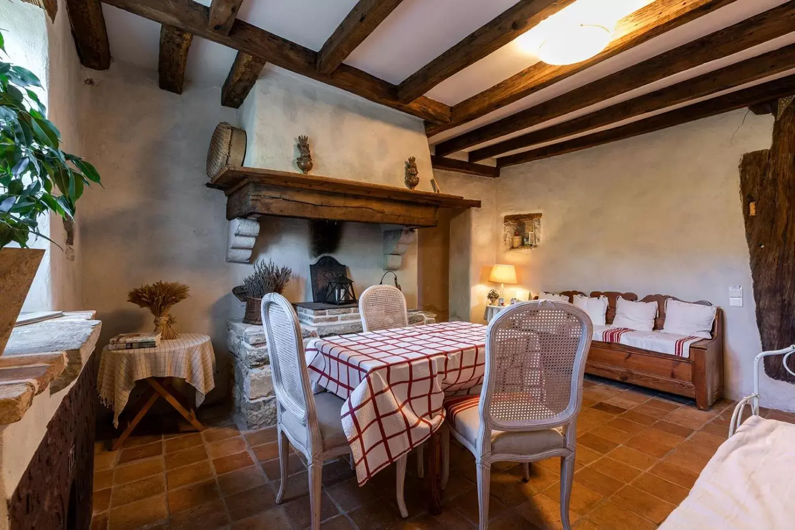 Living room, Restaurant/Places to Eat in Domaine de Bassilour