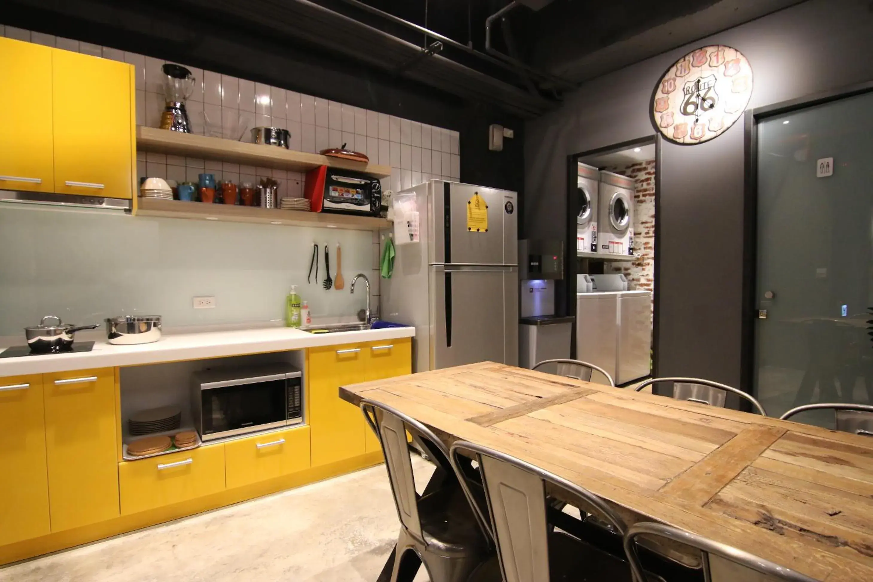 Kitchen or kitchenette, Kitchen/Kitchenette in Taipei Sunny Hostel