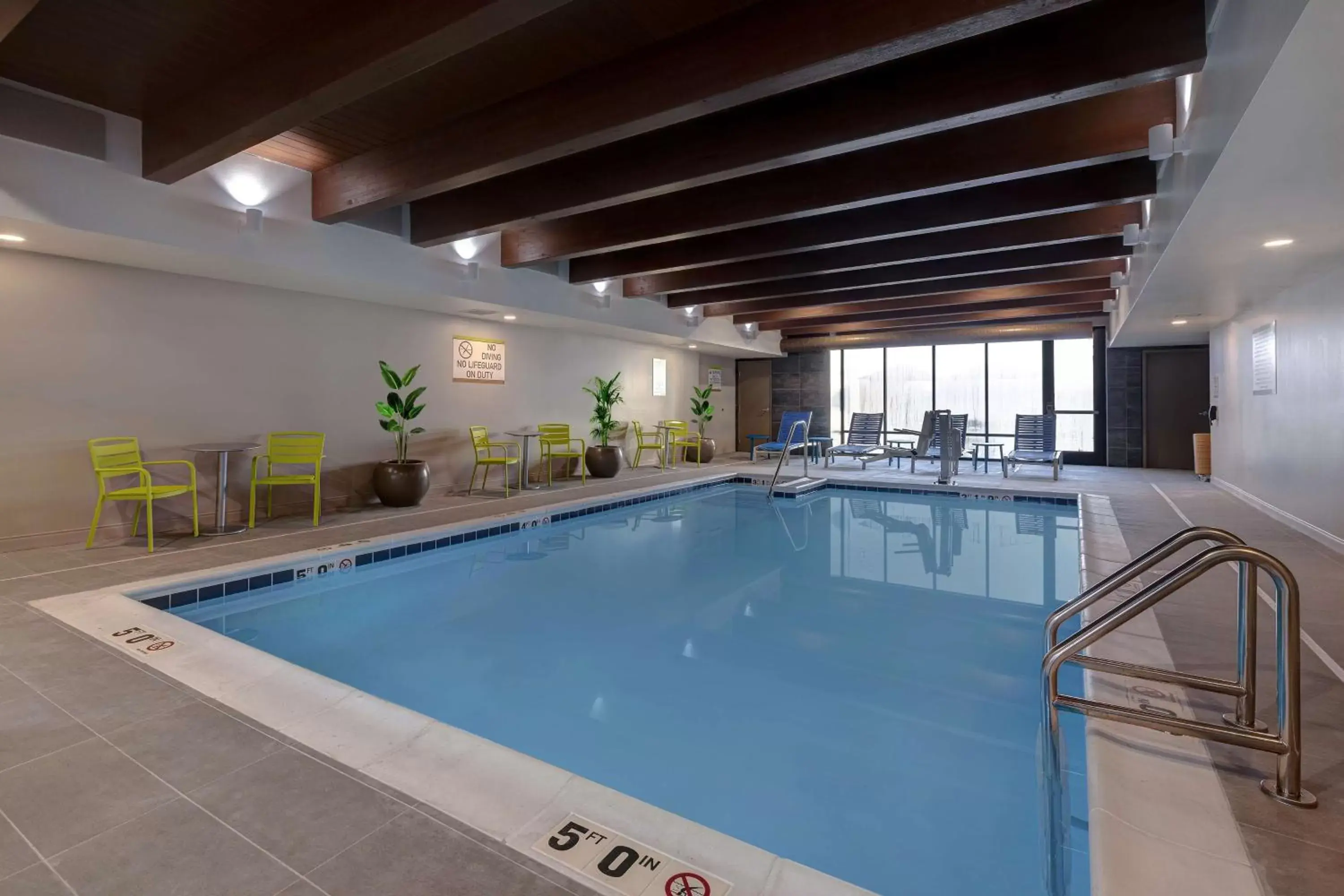 Pool view, Swimming Pool in Home2 Suites By Hilton DeKalb