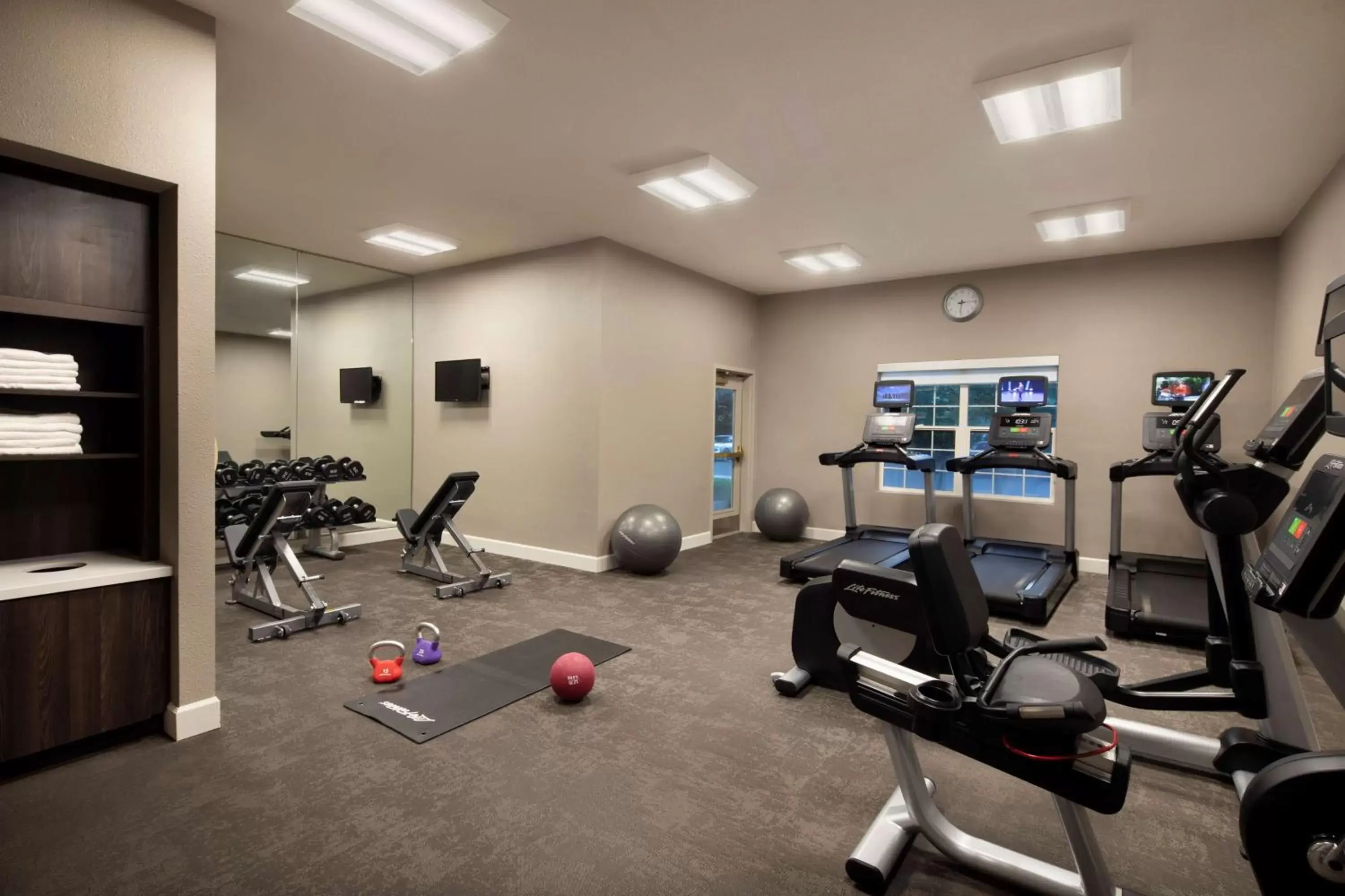 Spa and wellness centre/facilities, Fitness Center/Facilities in Sonesta ES Suites Fresno