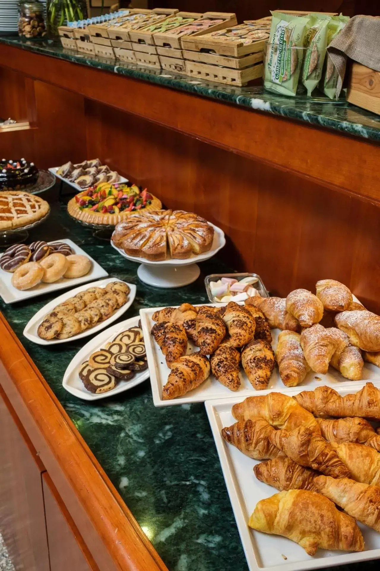 Breakfast in SHG Hotel Bologna