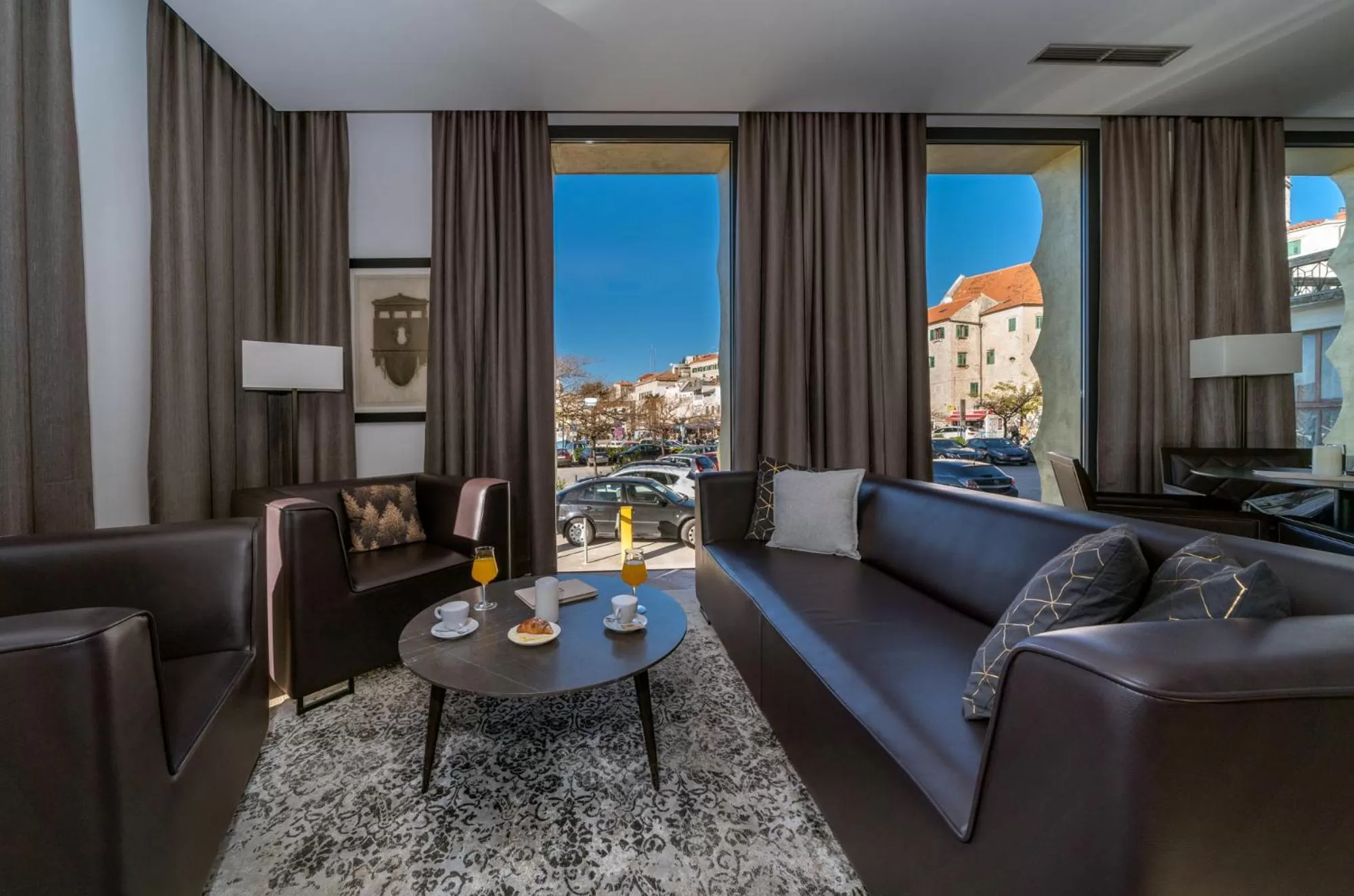 Lounge or bar in Bellevue Superior City Hotel