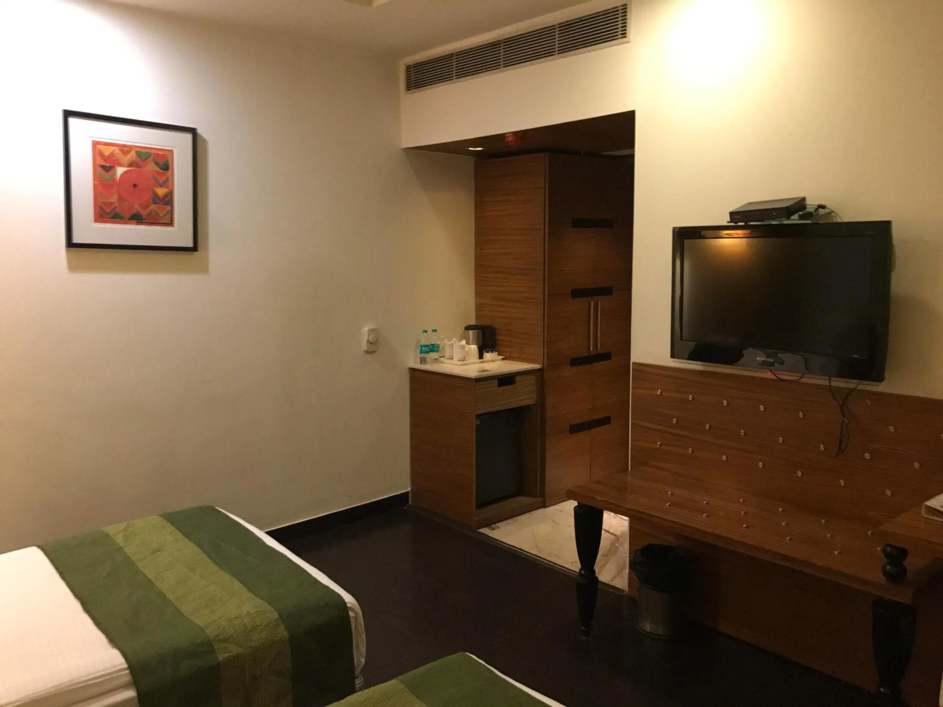 Property building, Bed in Hotel Ivory 32